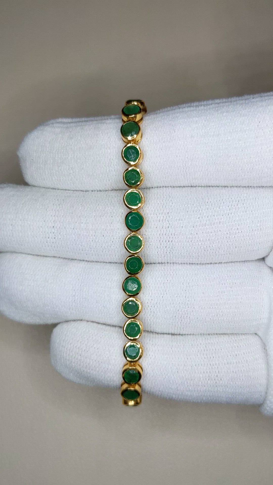 4.75 Ct.Tw.Total Carat Weight Green Agate Bezel Bracelet, 22K Gold Plated Silver Size Video