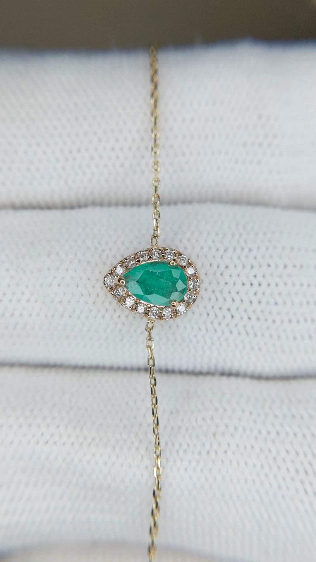0.58&nbsp;Ct.Tw.Total Carat Weight Bluish Green Paraiba Tourmaline and Natural Diamond Pave Bracelet, 14K Yellow Gold Size Video
