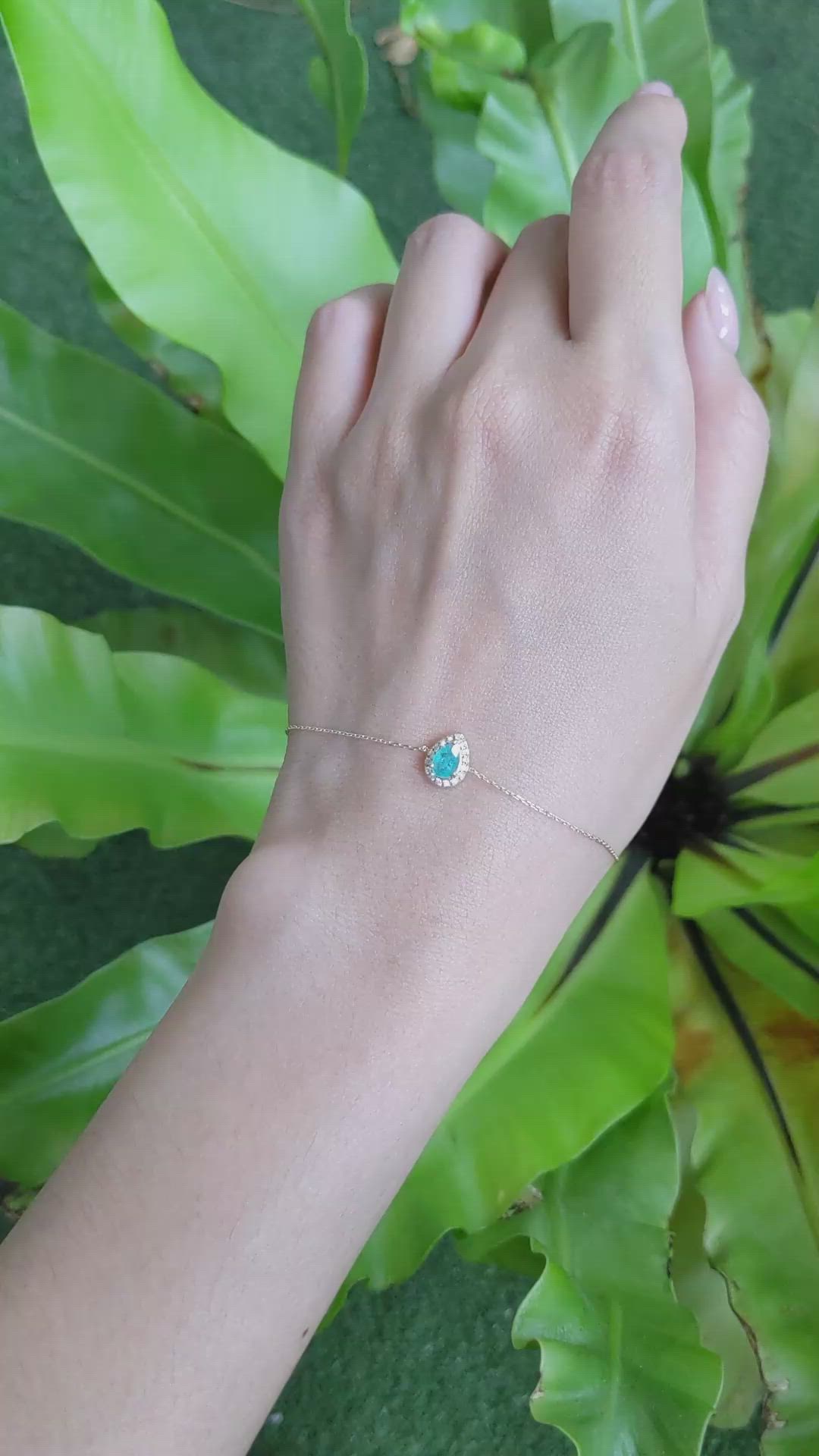 0.58&nbsp;Ct.Tw.Total Carat Weight Bluish Green Paraiba Tourmaline and Natural Diamond Pave Bracelet, 14K Yellow Gold Size Video
