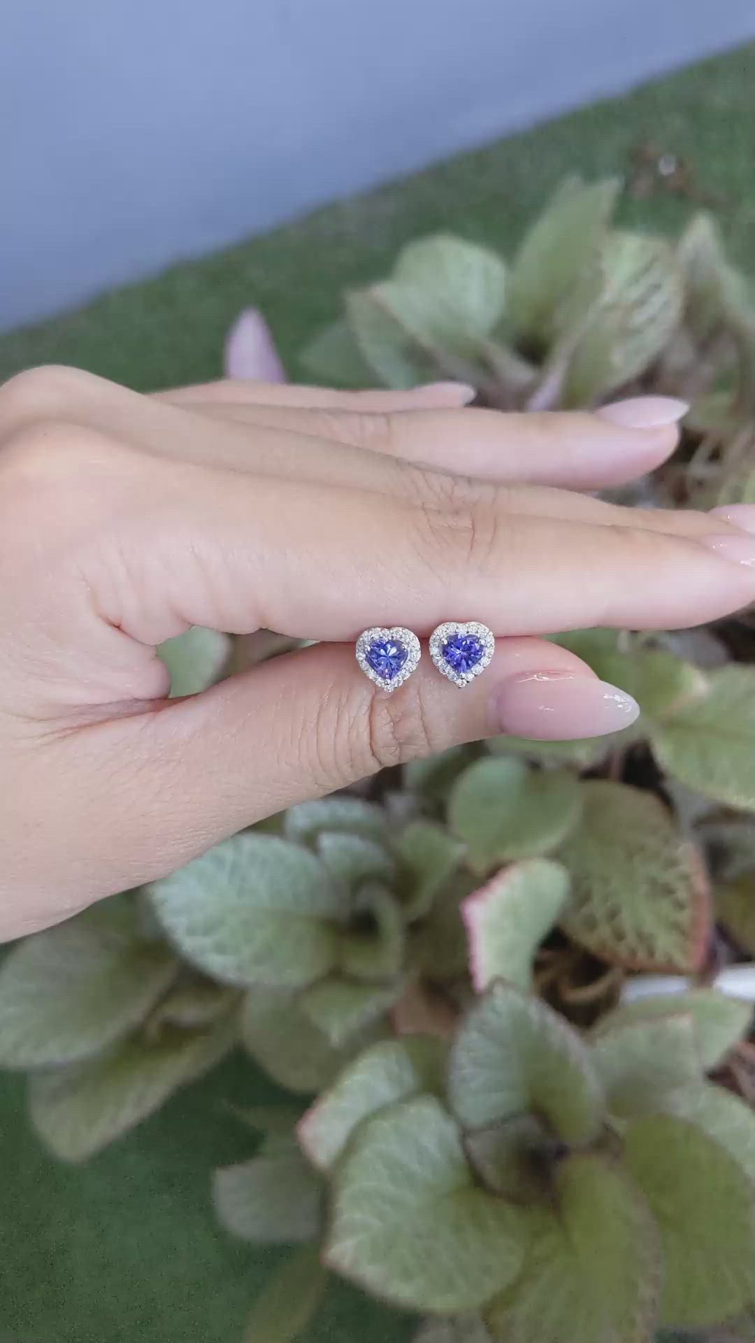 0.86&nbsp;Ct.Tw.Total Carat Weight Violetish Blue Tanzanite and Natural Diamond Studs Earrings, 14K White Gold Size Video