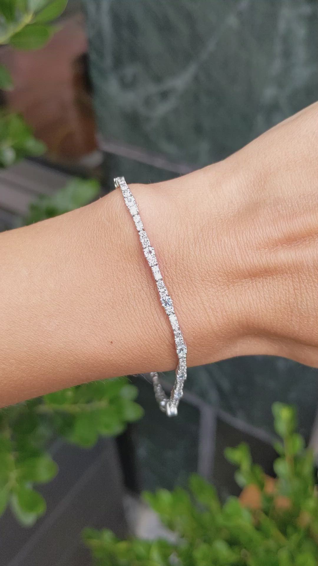 0.75&nbsp;Ct.Tw.Total Carat Weight Blue Aquamarine and Natural Diamond Pave Bracelet, 14K White Gold Size Video