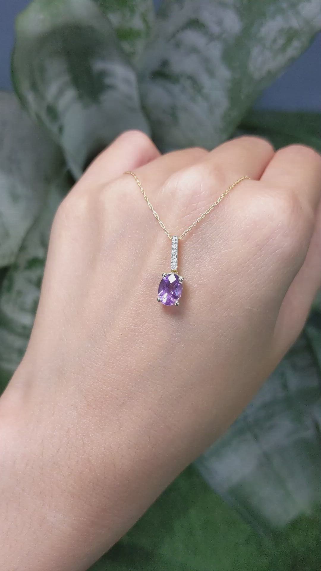 1.07 Ct. Purple Amethyst and Natural Diamond Solitaire Necklace, 14K Yellow Gold Size Video