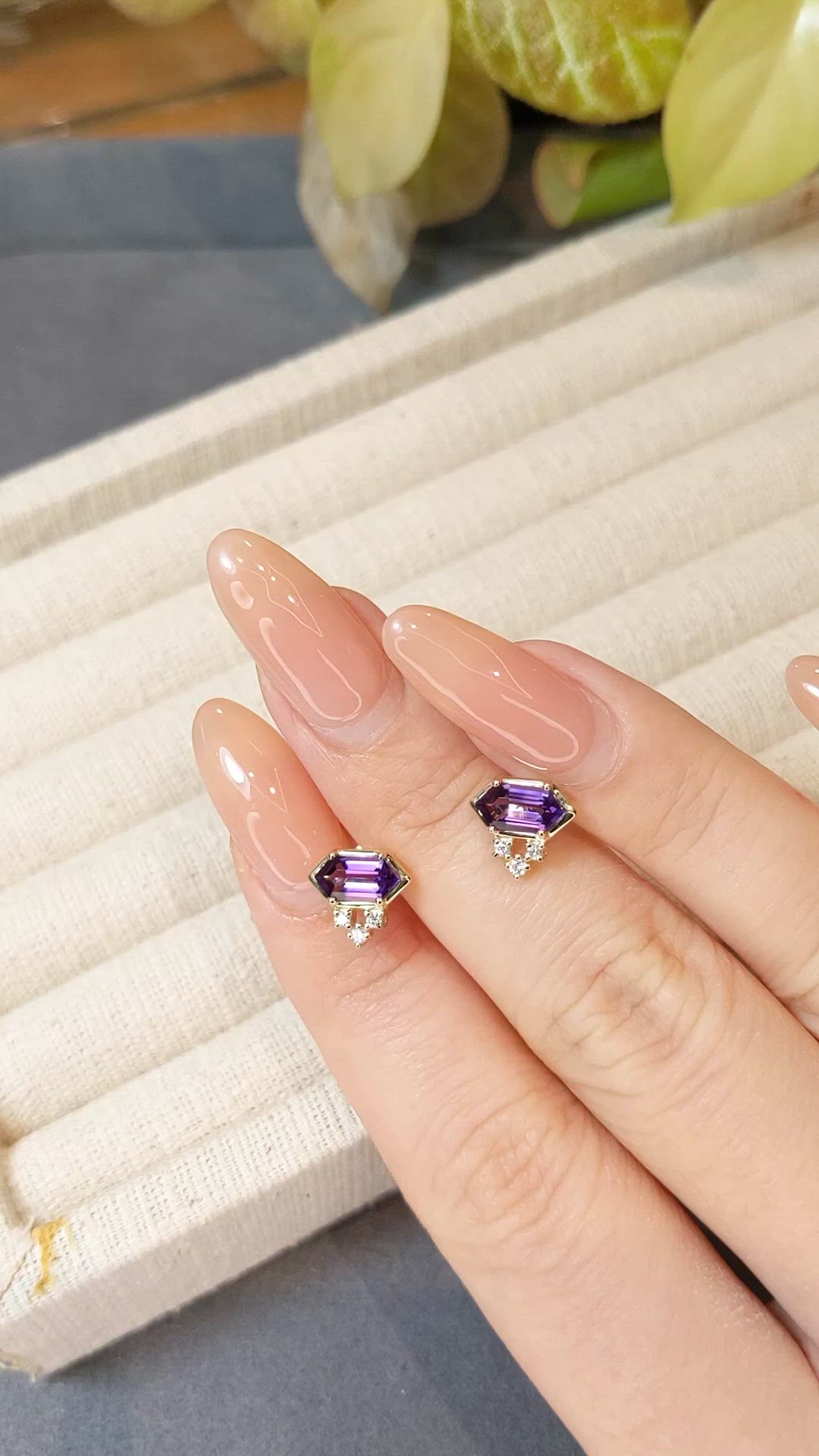 1.26&nbsp;Ct.Tw.Total Carat Weight Purple Amethyst and Natural Diamond Studs Earrings, 14K Yellow Gold Size Video