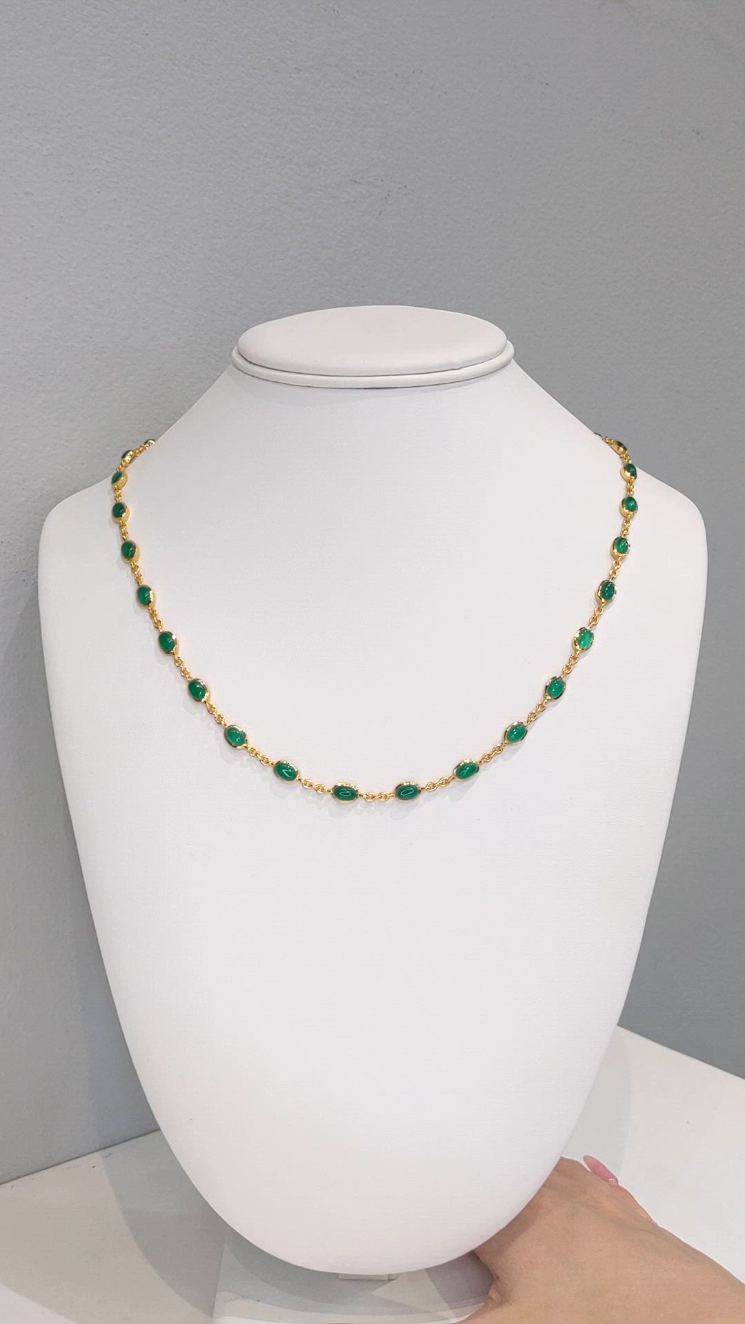 15.64 Ct. Green Agate Bezel Necklace, 22K Gold Plated Silver Size Video