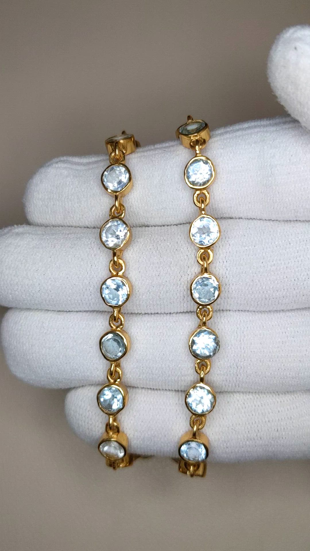 32.45 Ct. Blue Topaz Bezel Necklace, 22K Gold Plated Silver Size Video