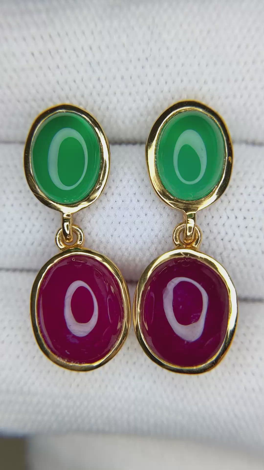 13.54&nbsp;Ct.Tw.Total Carat Weight Ruby and Green Agate Studs Earrings, 22K Gold Plated Silver Size Video