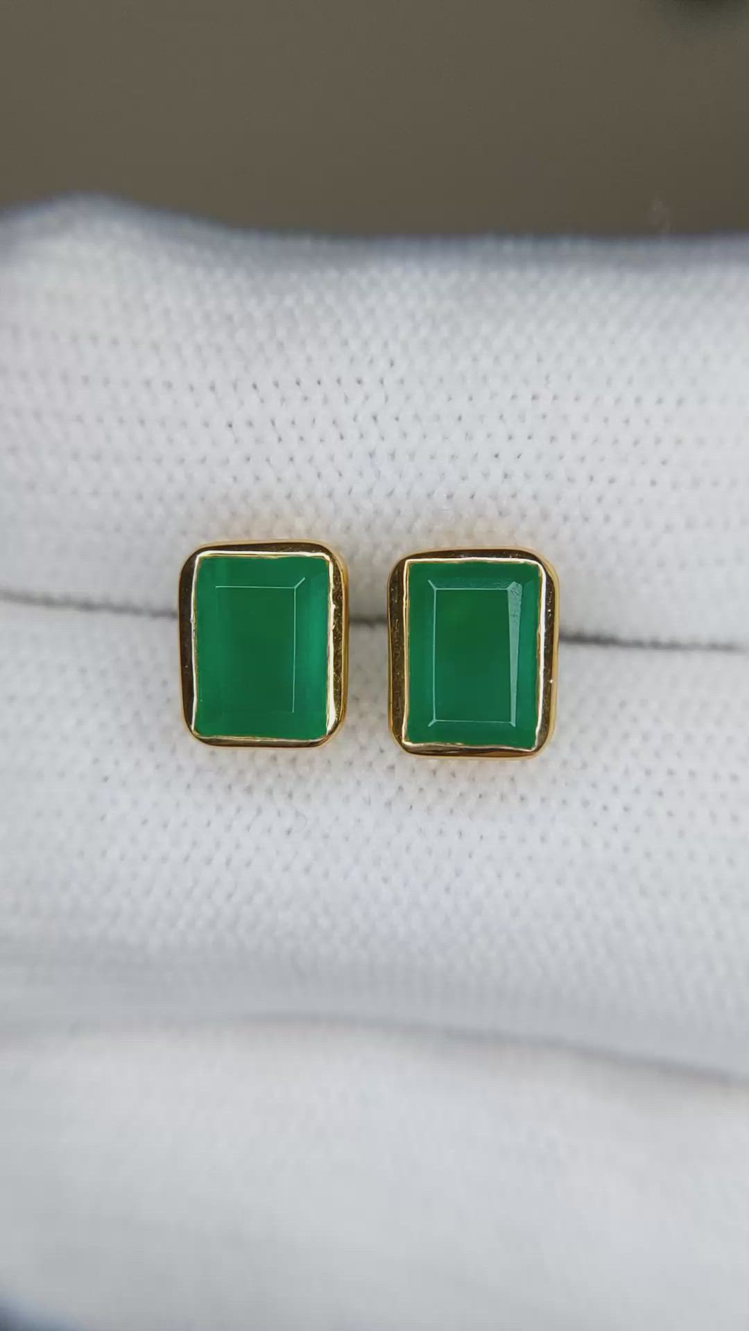 1.48 Ct.Tw.Total Carat Weight Green Agate Studs Earrings, 22K Gold Plated Silver Size Video
