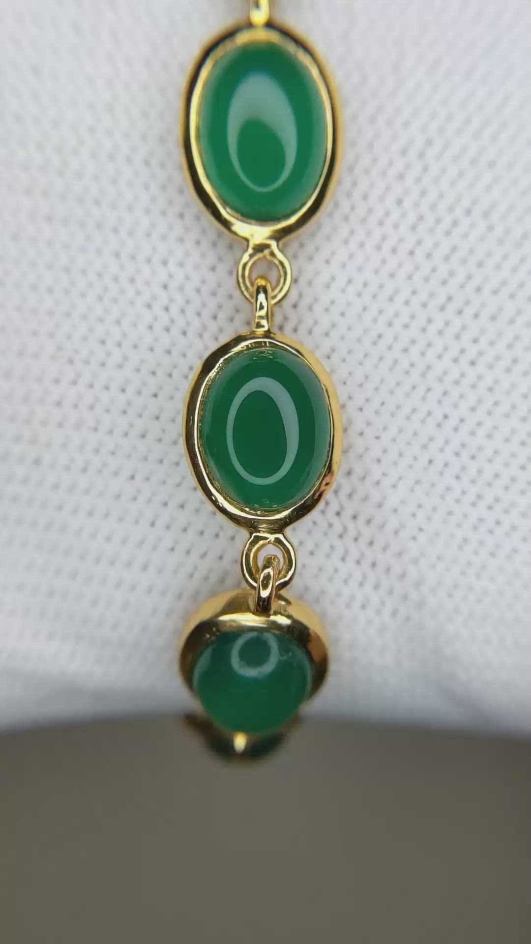 17.60 Ct.Tw.Total Carat Weight Green Agate Bezel Bracelet, 22K Gold Plated Silver Size Video