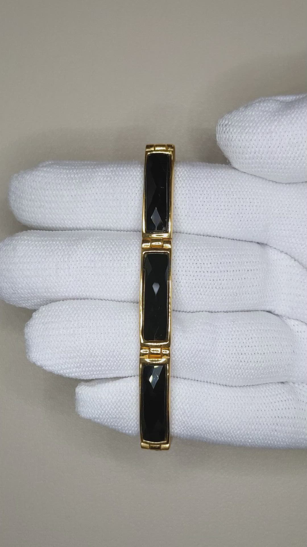 14.84 Ct.Tw.Total Carat Weight Black Onyx Antique Style Bracelet, 22K Gold Plated Silver Size Video