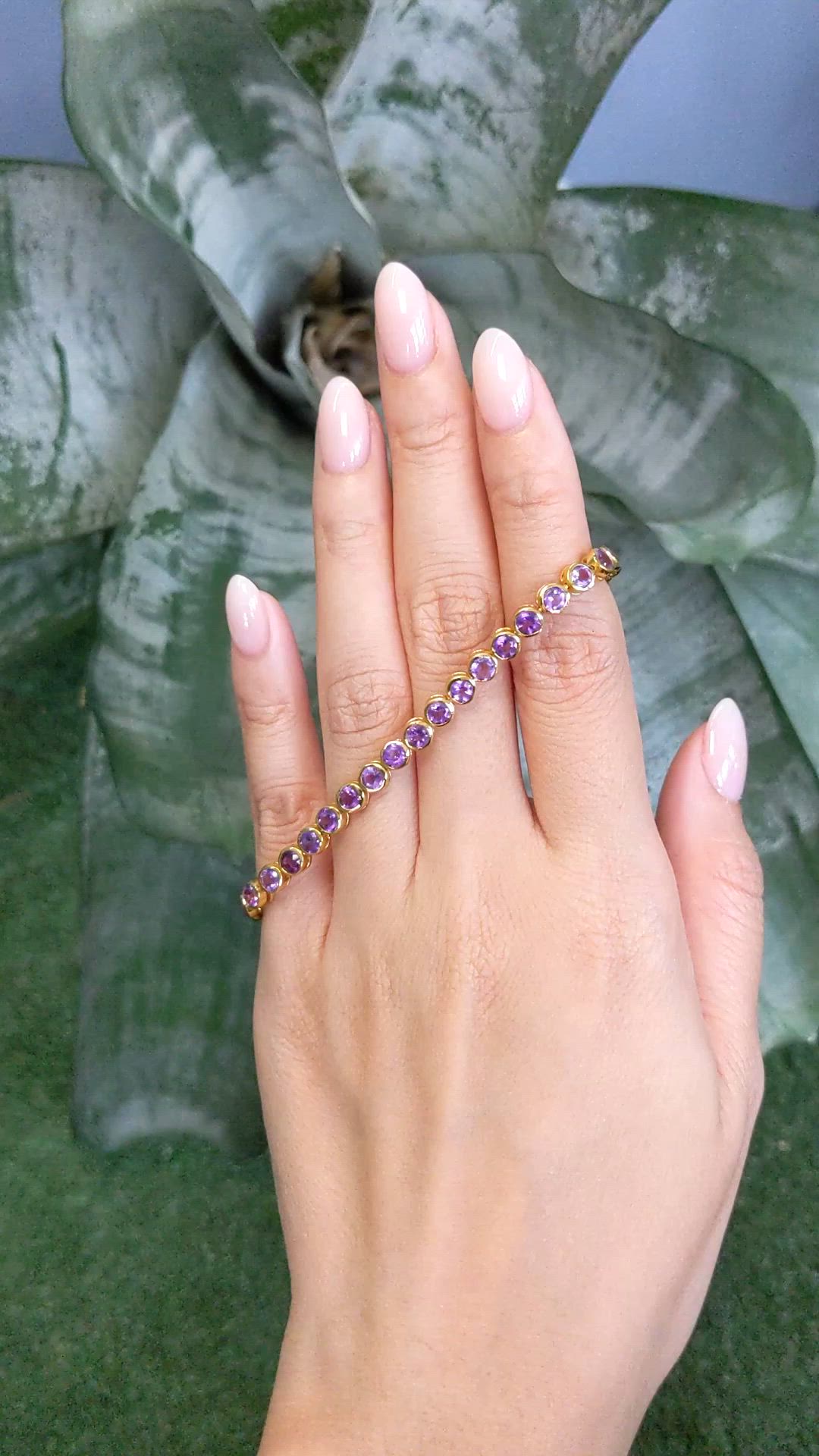 4.36&nbsp;Ct.Tw.Total Carat Weight Purple Amethyst Bezel Bracelet, 22K Gold Plated Silver Size Video