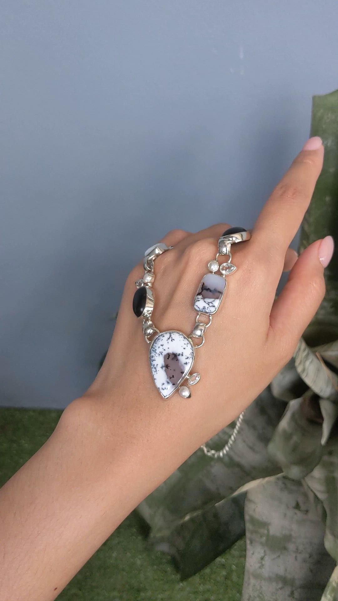 36.60&nbsp;Ct.Tw.Total Carat Weight Onyx, Opal, Moonstone, Akoya Pearl and Citrine Bezel Necklace, Silver Size Video