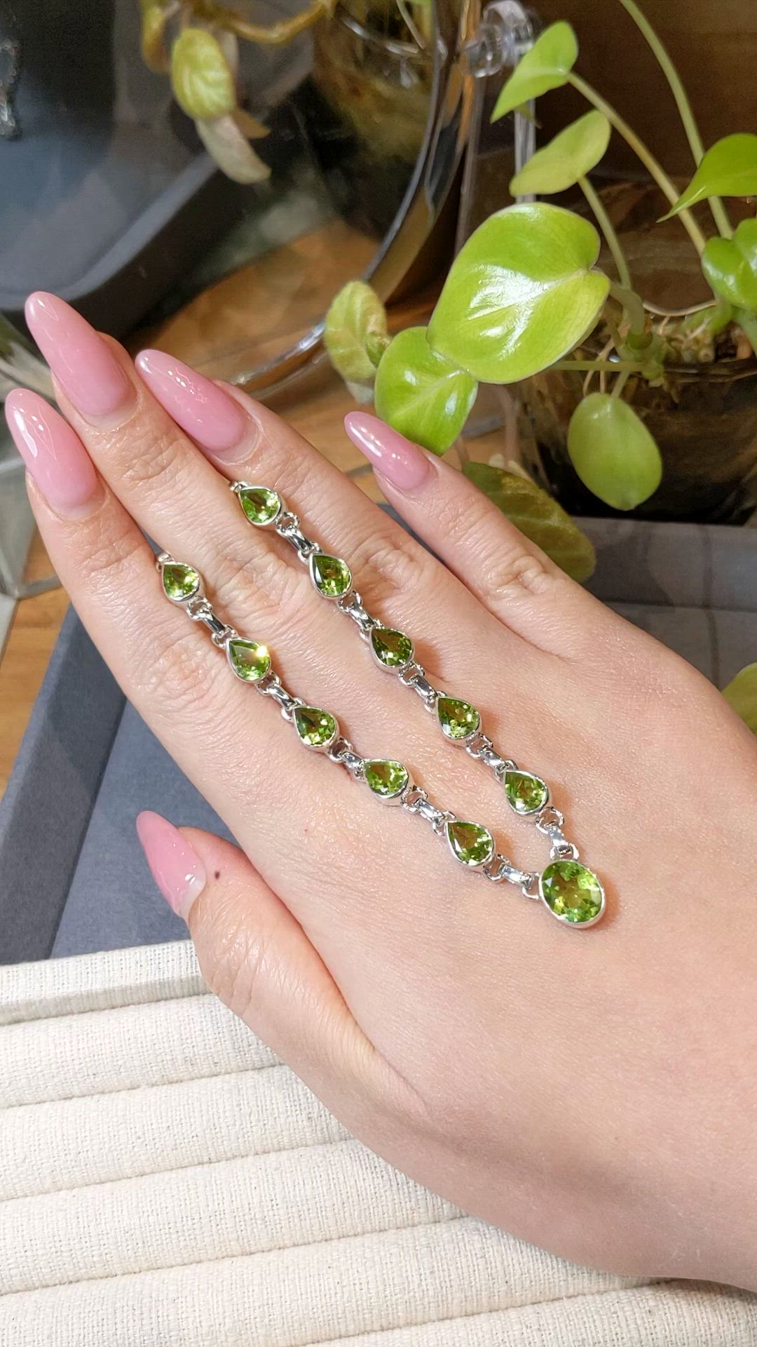 1.93 Ct. Green (Lime Green) Peridot and Green Peridot Bezel Necklace, Silver Size Video