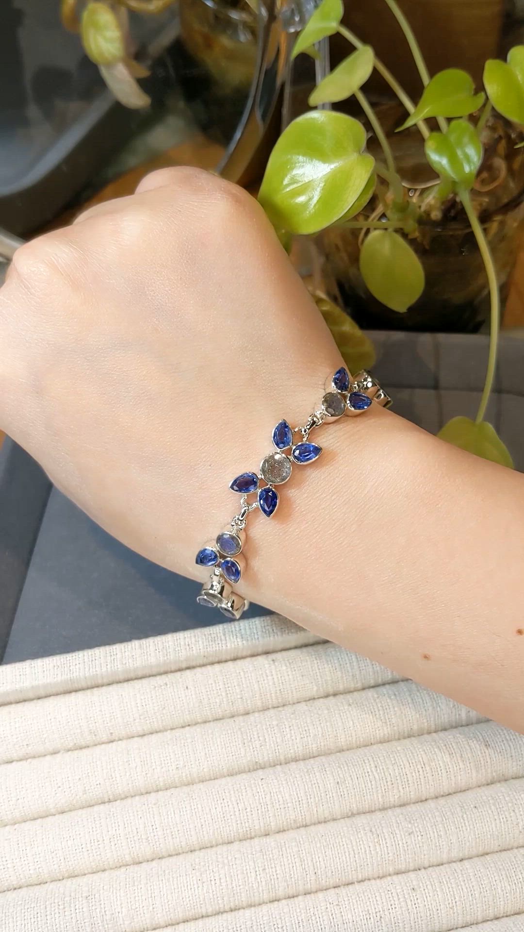 12.56 Ct.Tw.Total Carat Weight Blue Kyanite and Brown Labradorite Bezel Bracelet, Silver Size Video