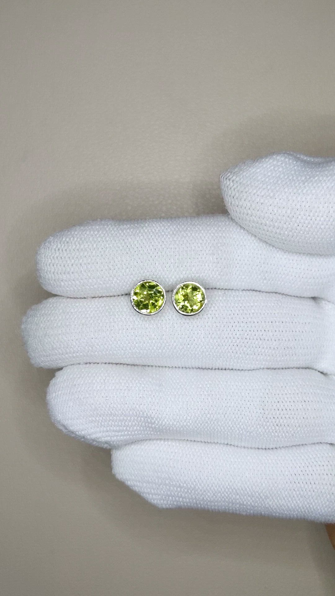 1.68 Ct.Tw.Total Carat Weight Green (Lime Green) Peridot Studs Earrings, Silver Size Video