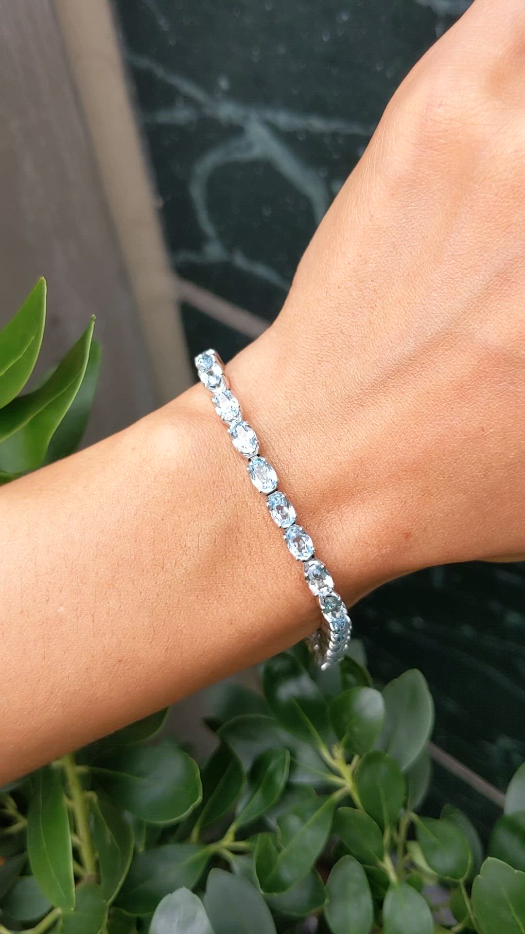 11.89&nbsp;Ct.Tw.Total Carat Weight Blue Aquamarine and Natural Diamond Tennis/Line Bracelet, 18K White Gold Size Video