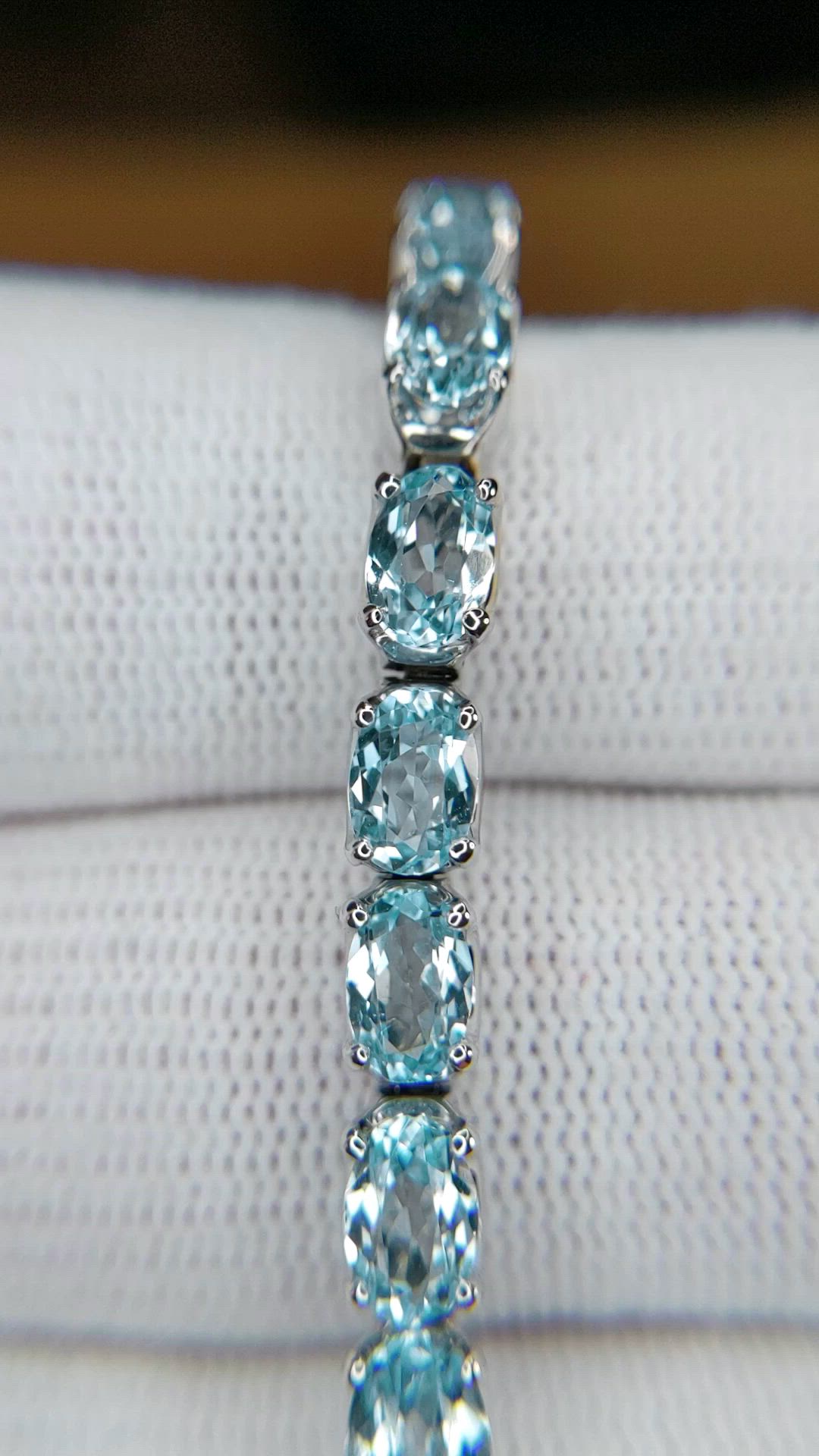 11.89&nbsp;Ct.Tw.Total Carat Weight Blue Aquamarine and Natural Diamond Tennis/Line Bracelet, 18K White Gold Size Video