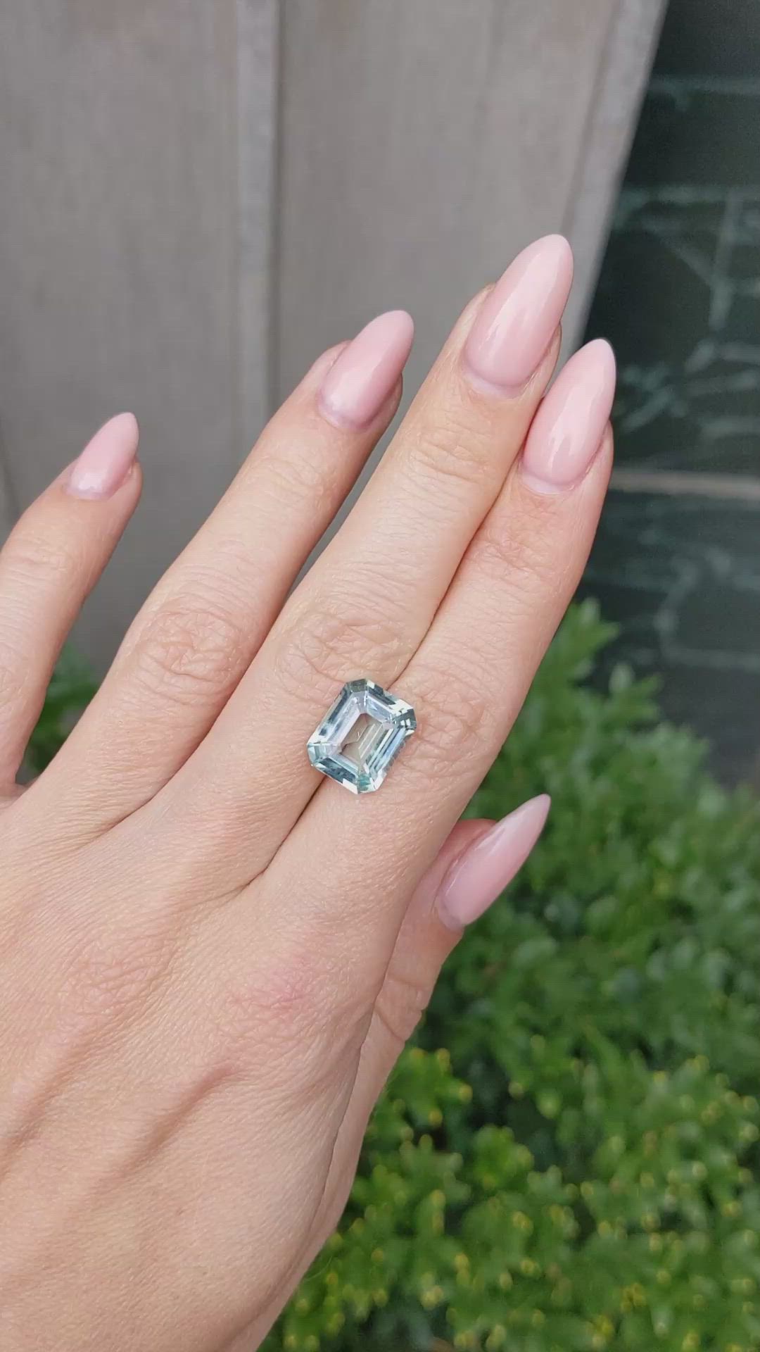 4.55 Ct. Aquamarine from Ceylon (Sri Lanka) Size Video