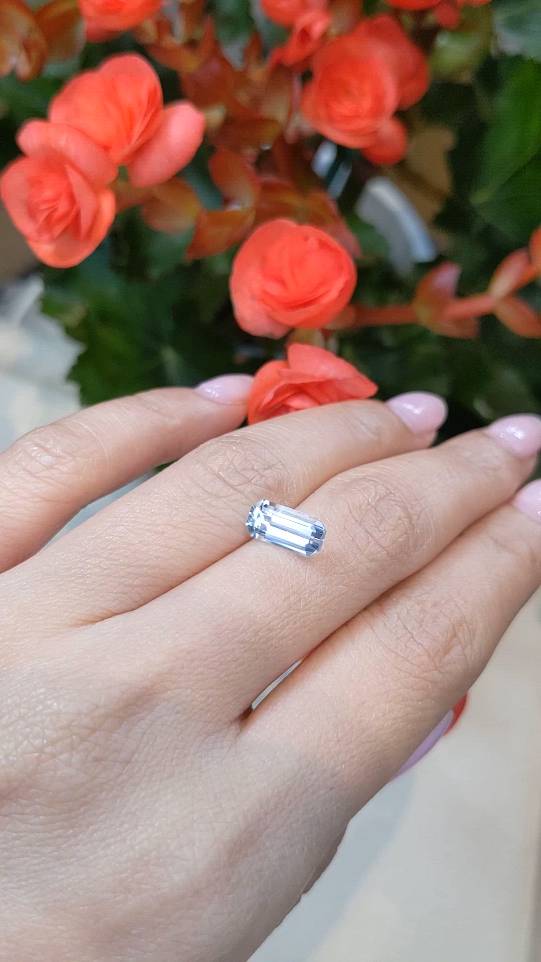 1.45 Ct. Aquamarine from Mozambique Size Video