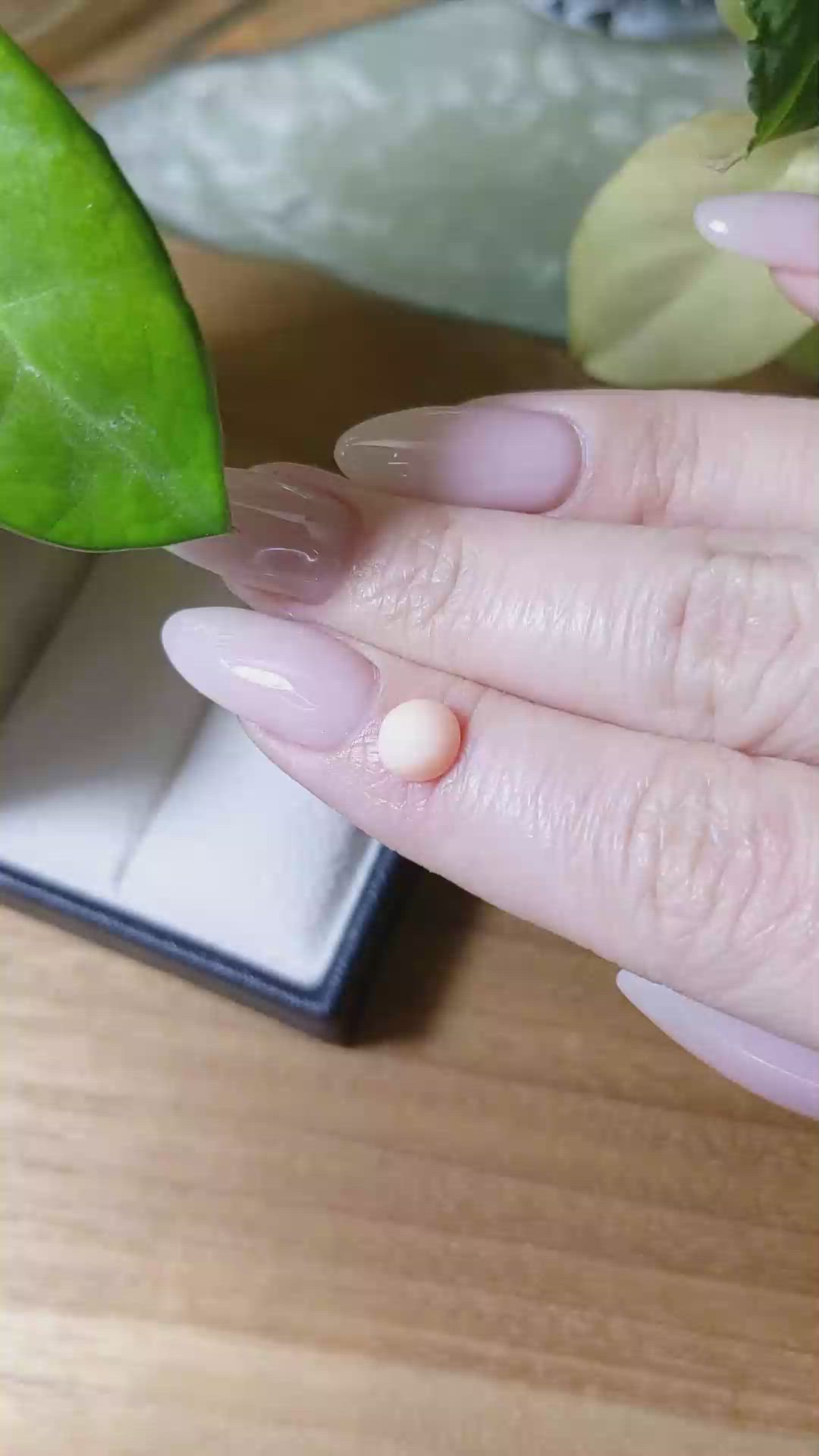 1.07 Ct. Cabochon Coral from Italy Size Video