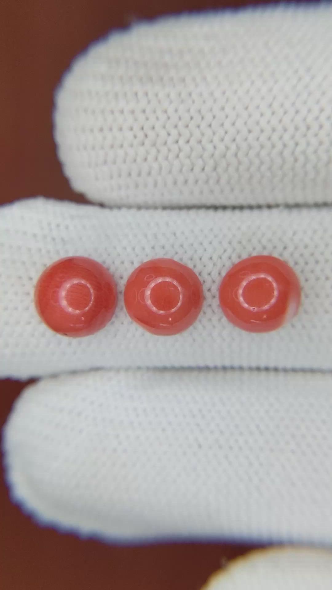 3.92 Ct. Cabochon Coral from Italy Size Video