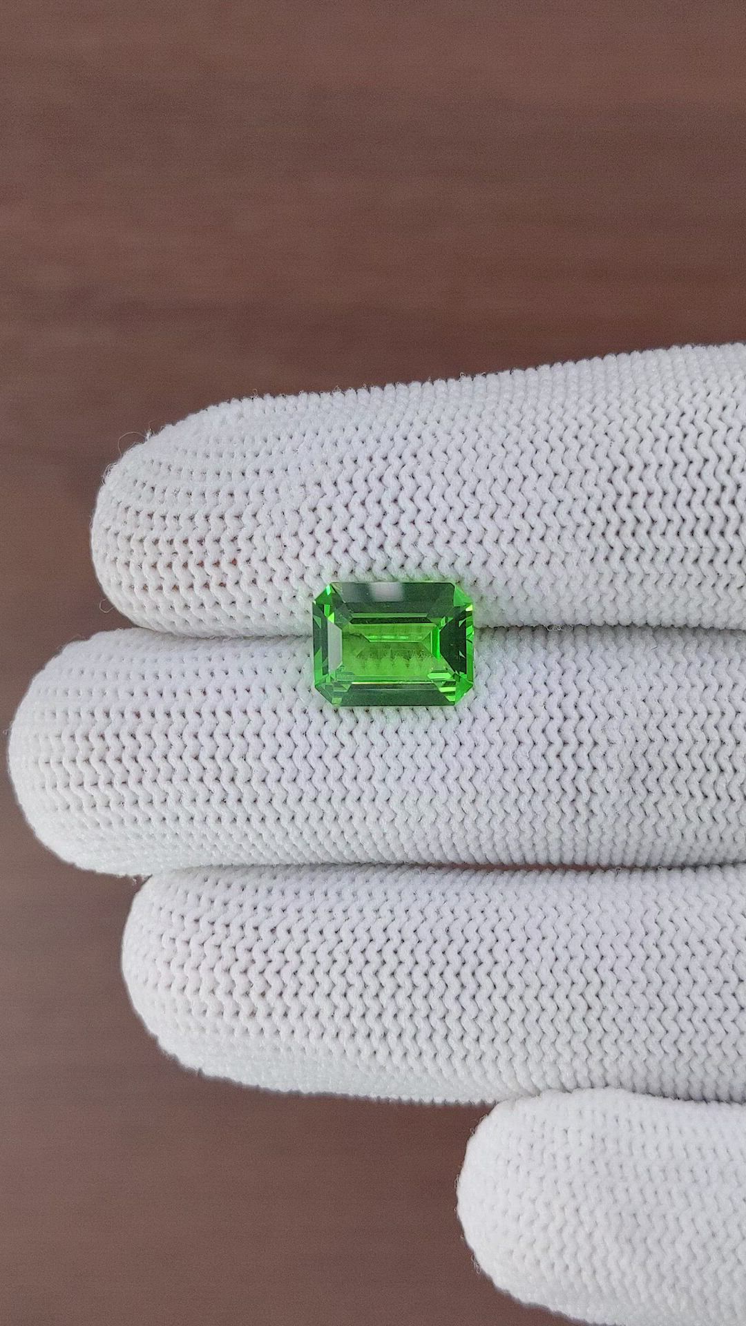 4.00 Ct. Tsavorite Garnet from Kenya Size Video