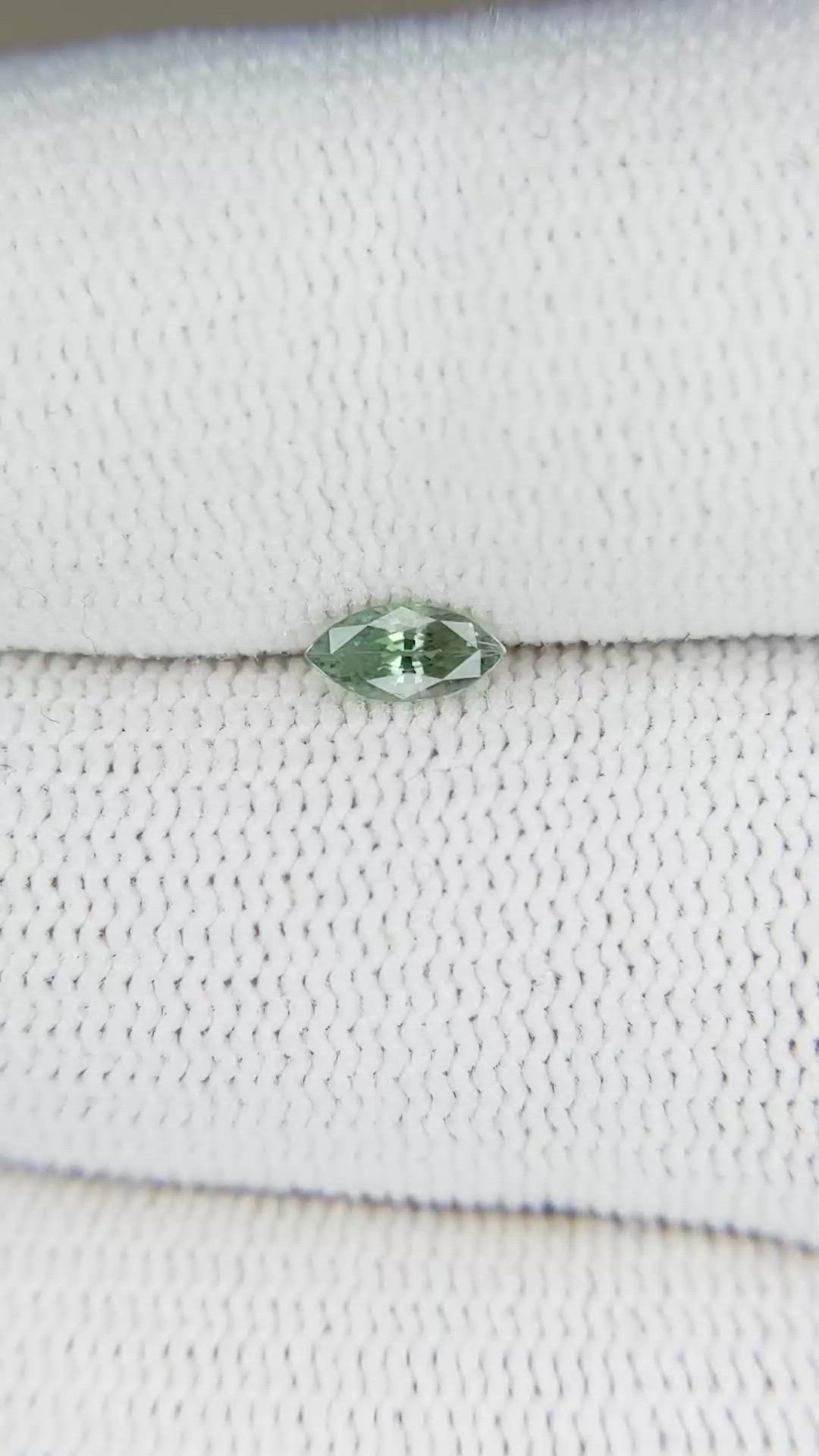 0.25 Ct. Alexandrite from Ceylon (Sri Lanka) Size Video