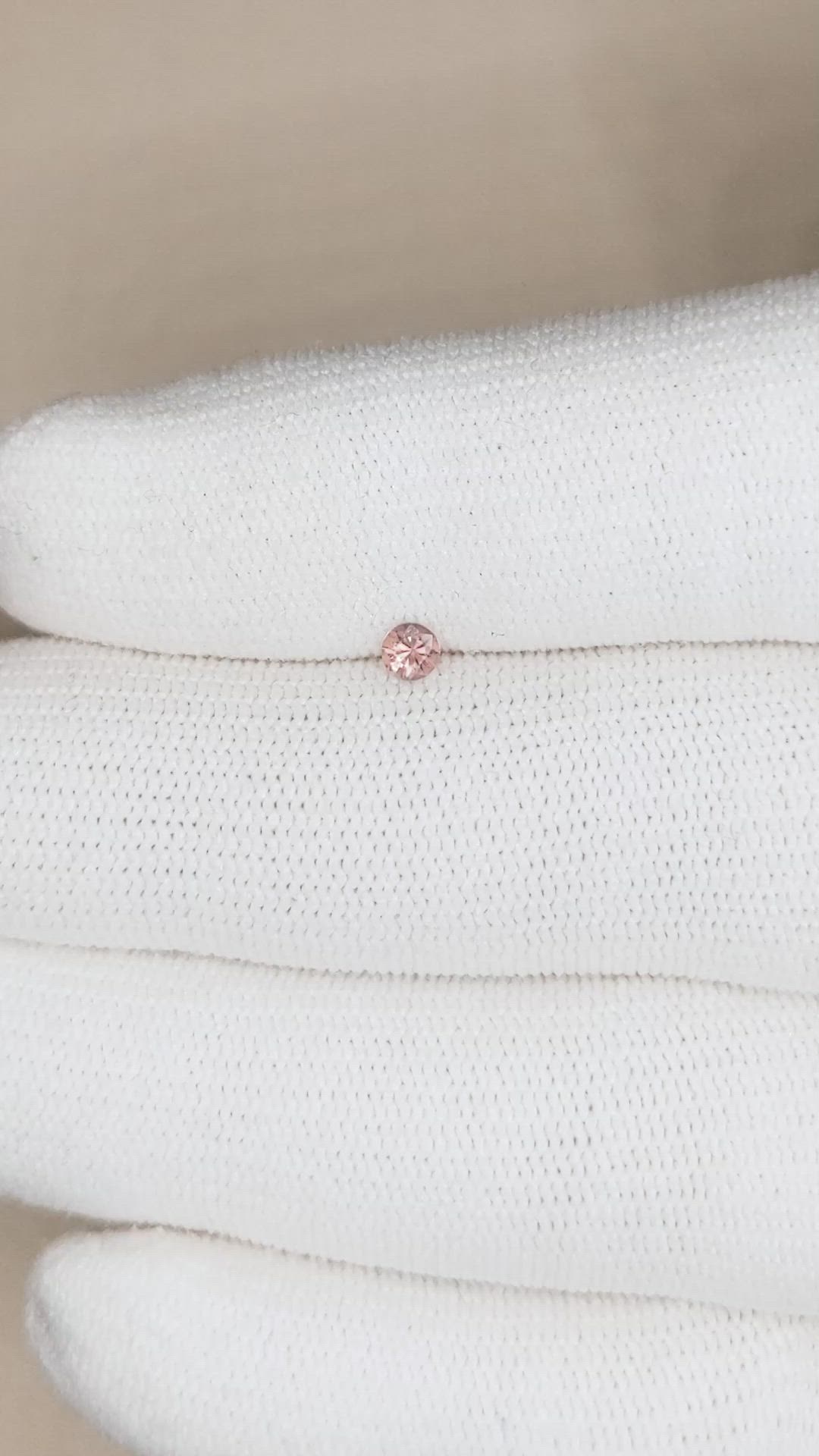 0.11 Ct. Alexandrite from Ceylon (Sri Lanka) Size Video