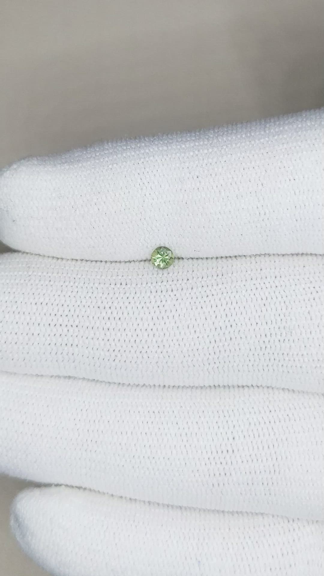 0.11 Ct. Alexandrite from Ceylon (Sri Lanka) Size Video