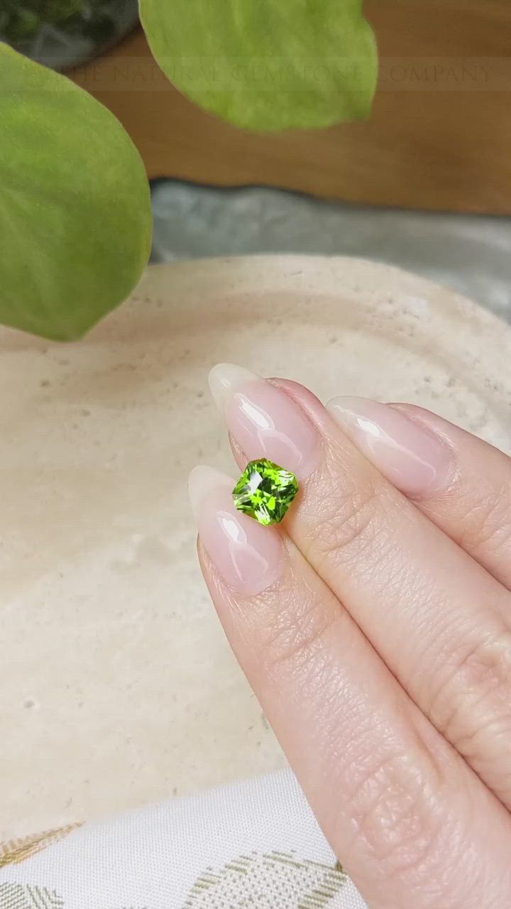 2.53 Ct. Green (Lime Green) Peridot from Afghanistan Size Video