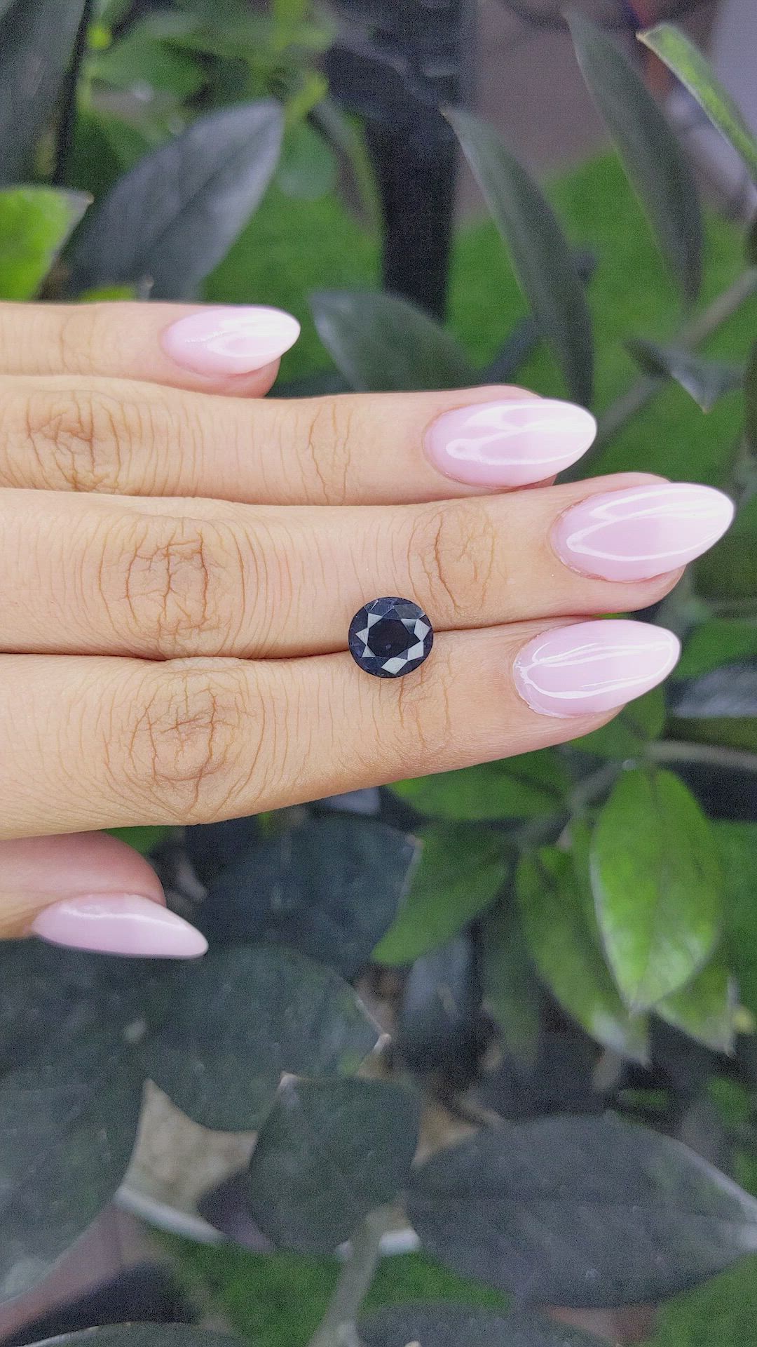 3.00 Ct. Spinel from Ceylon (Sri Lanka) Size Video