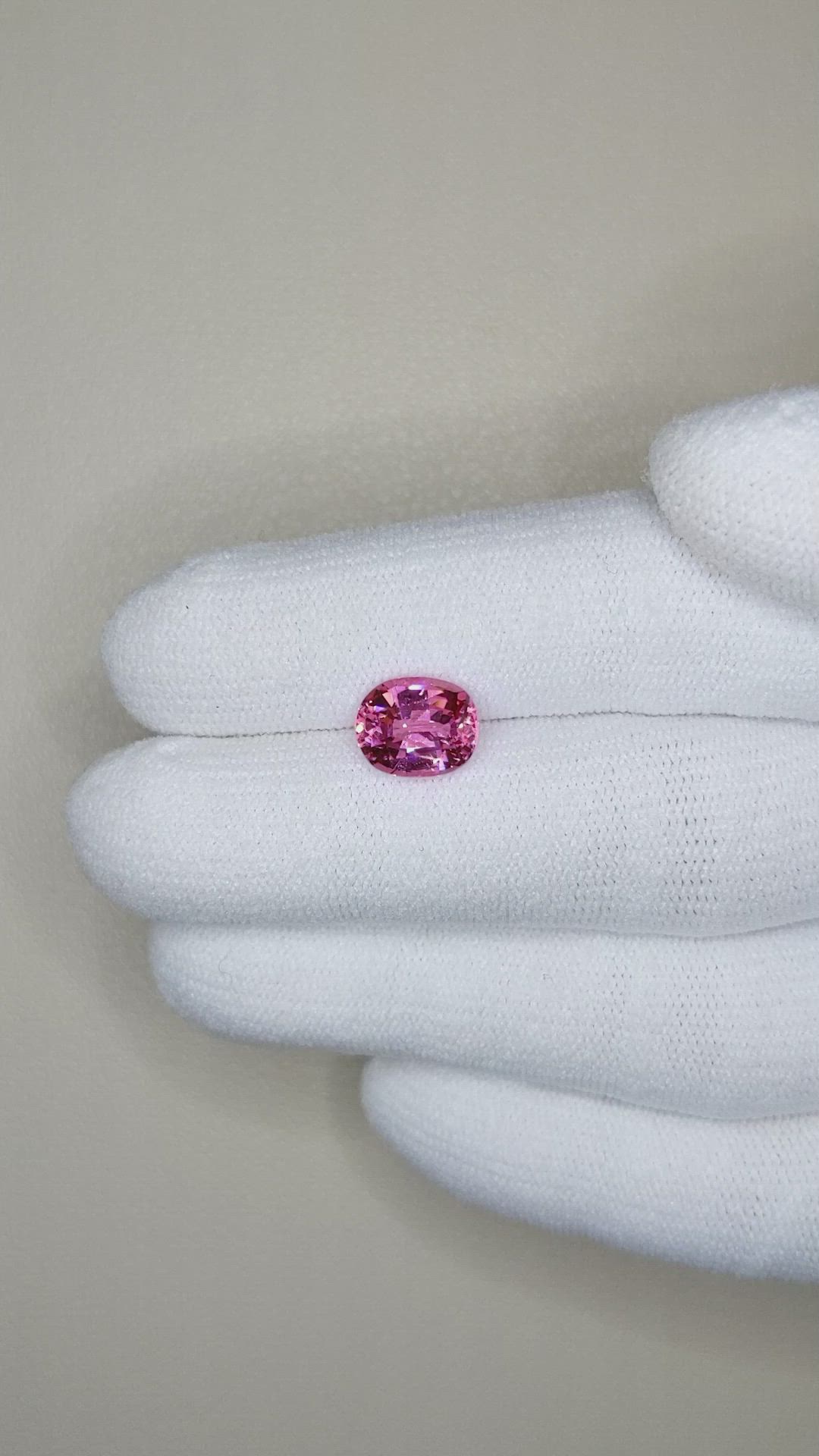 2.31 Ct. Spinel from Ceylon (Sri Lanka) Size Video