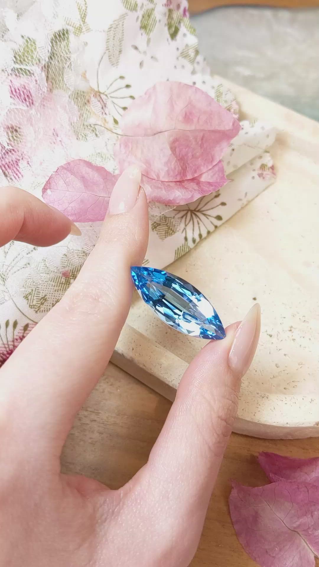 25.17 Ct. Topaz from Brazil Size Video
