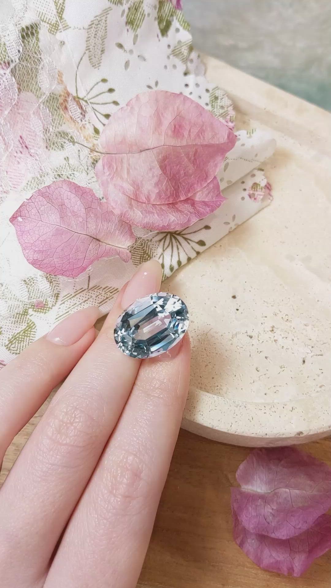 27.20 Ct. Topaz from Brazil Size Video