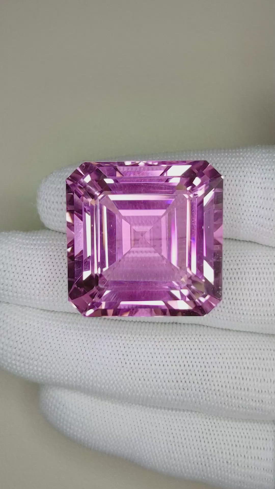 135.72 Ct. Kunzite from Afghanistan Size Video