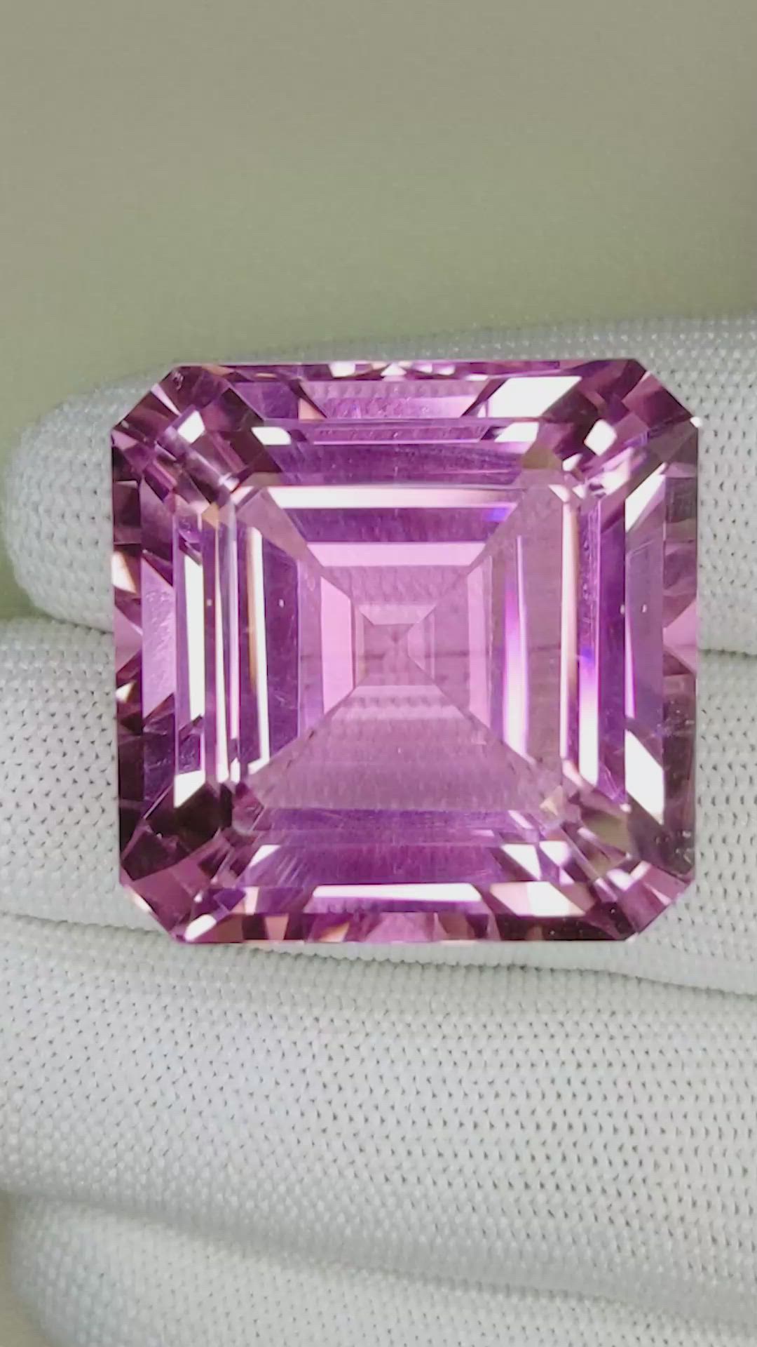 135.72 Ct. Kunzite from Afghanistan Size Video