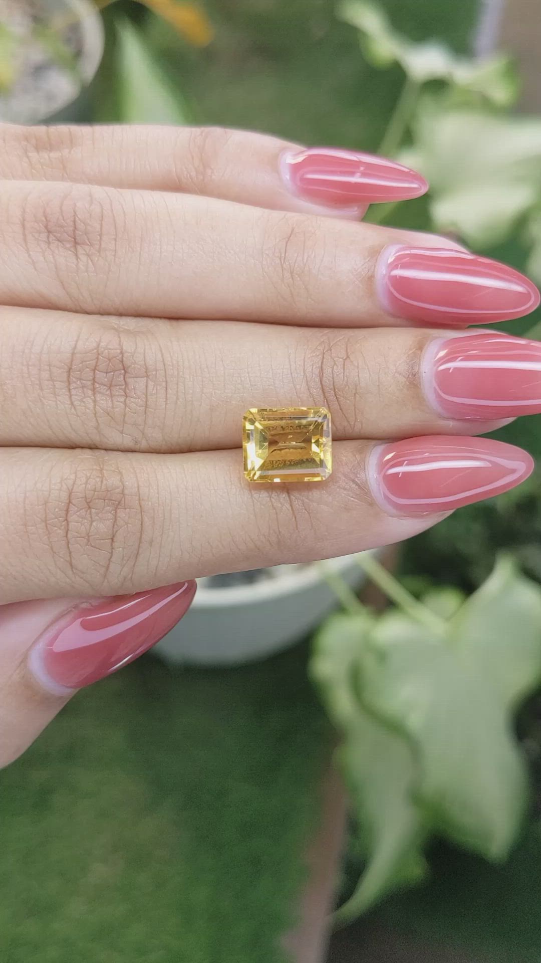 3.64 Ct. Citrine from Ceylon (Sri Lanka) Size Video