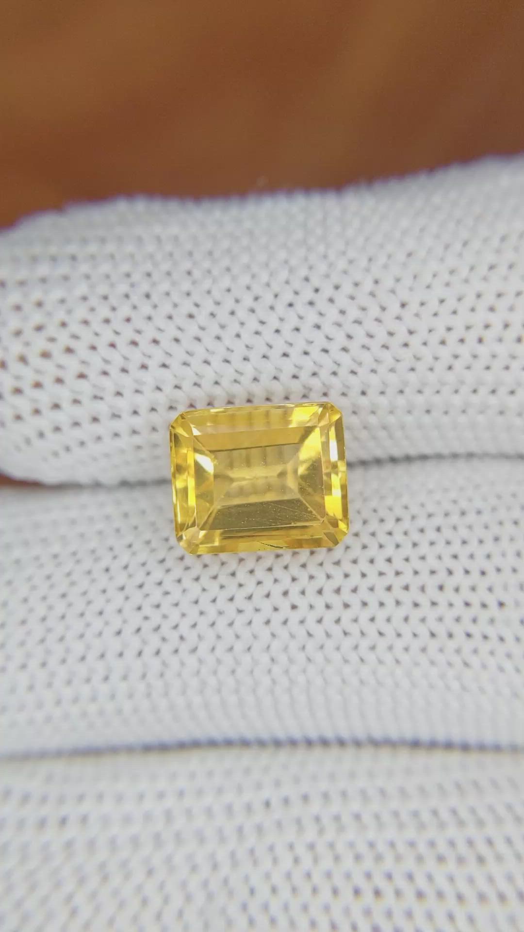 3.64 Ct. Citrine from Ceylon (Sri Lanka) Size Video