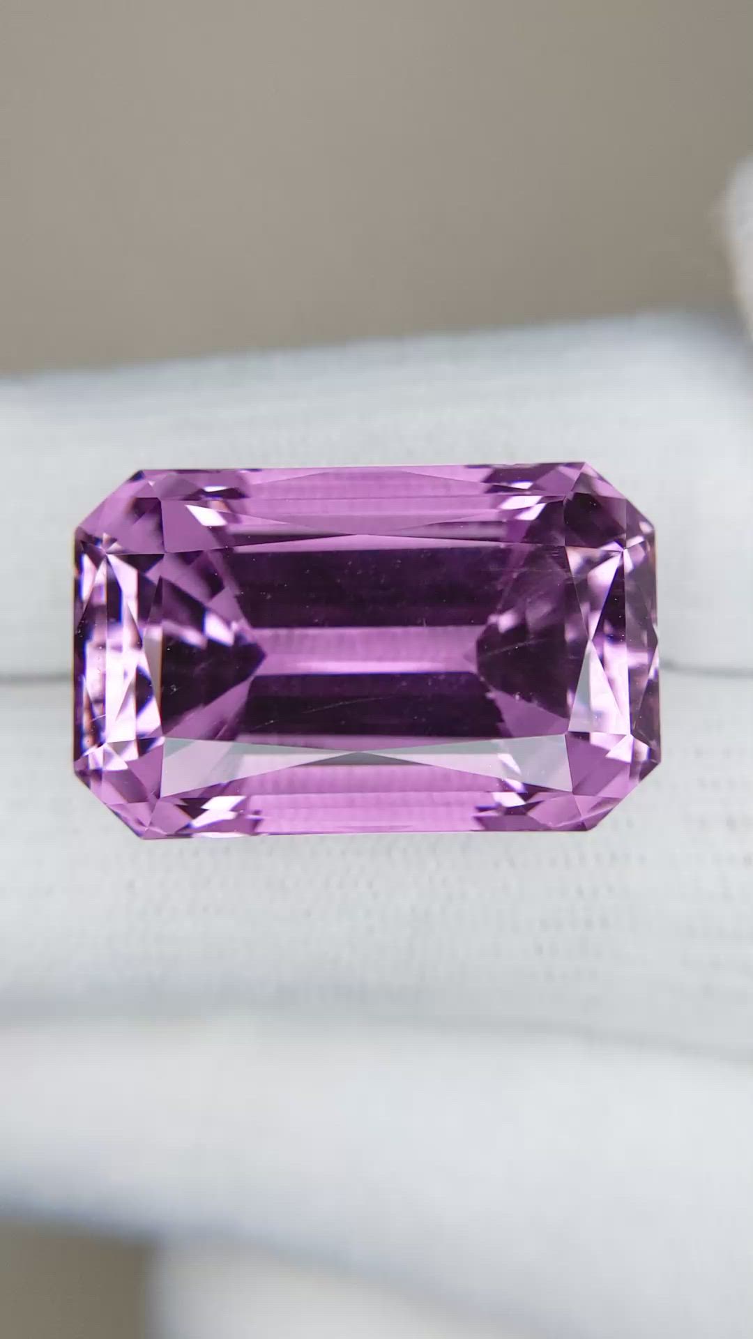32.96 Ct. Kunzite from Afghanistan Size Video