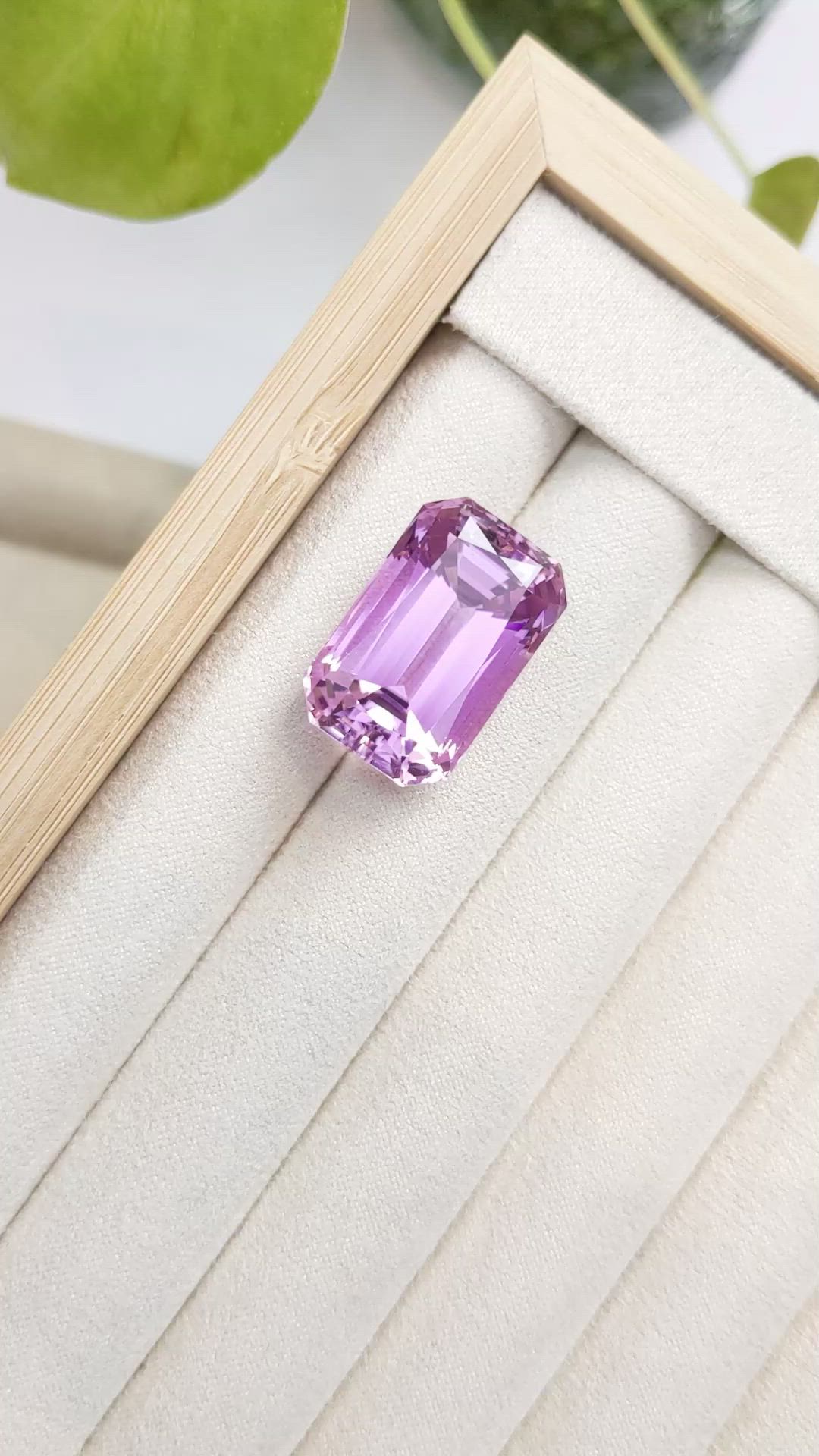 32.96 Ct. Kunzite from Afghanistan Size Video