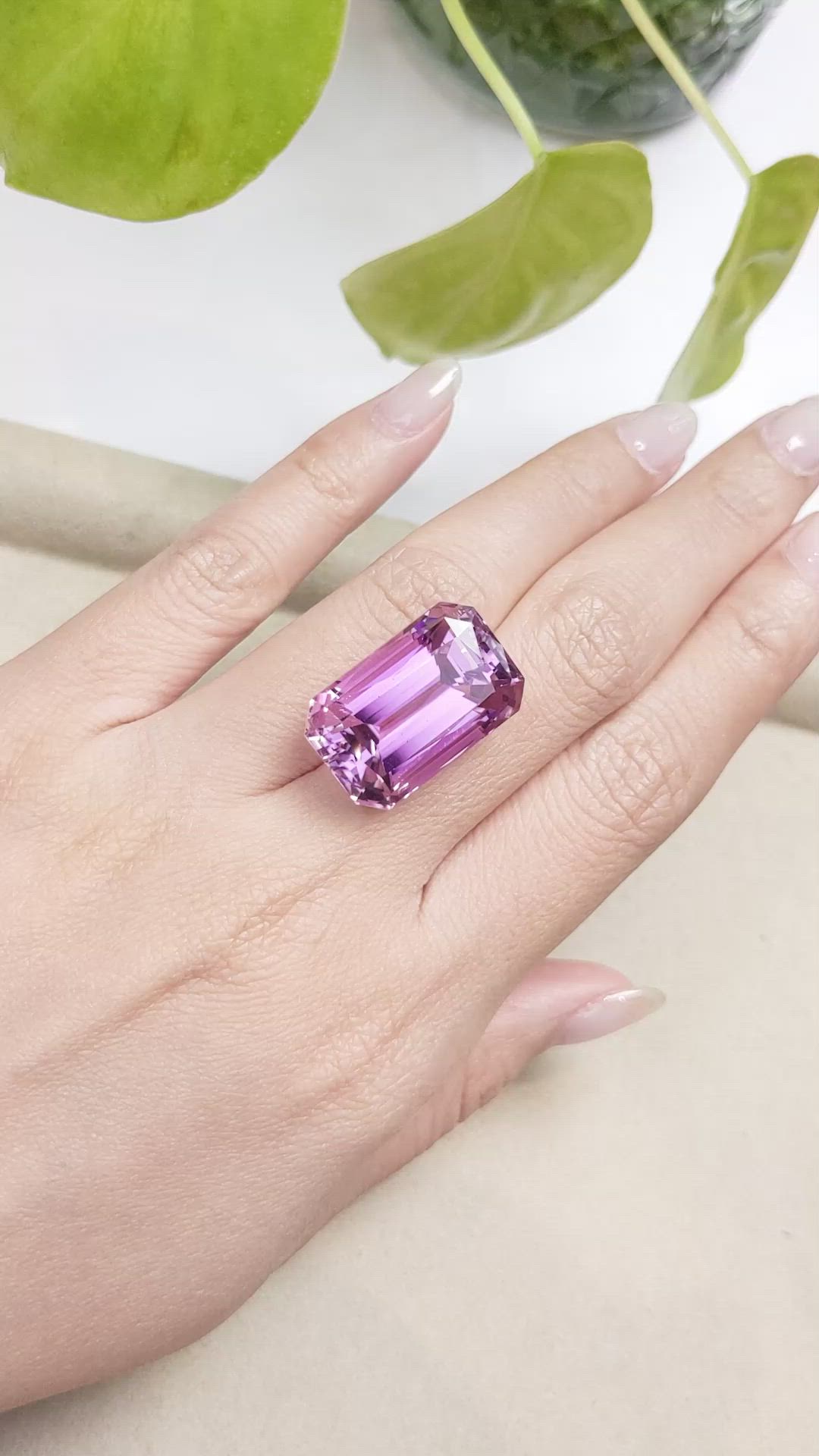 32.96 Ct. Kunzite from Afghanistan Size Video