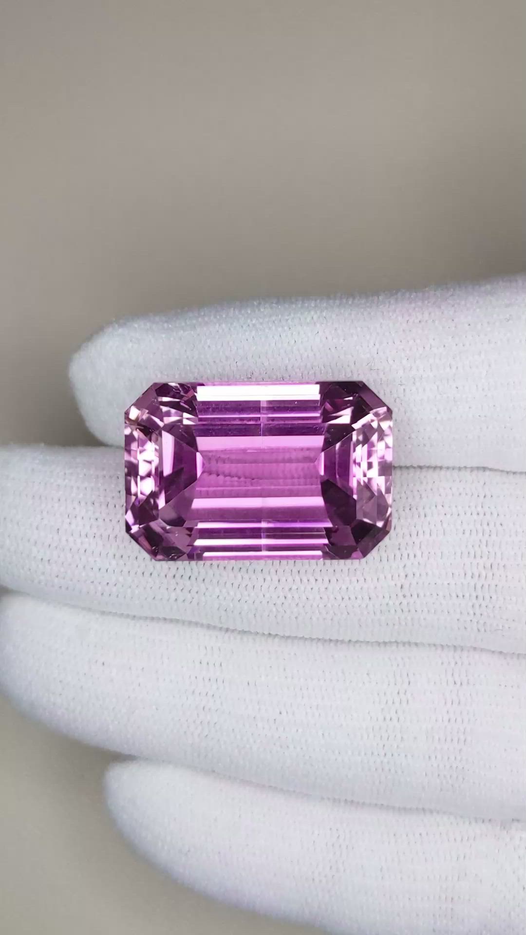 42.67 Ct. Kunzite from Afghanistan Size Video