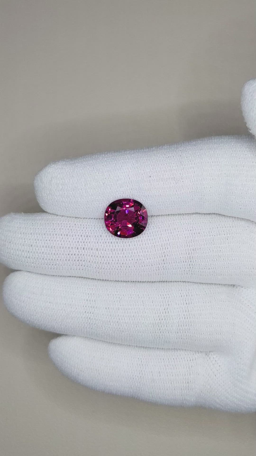 4.62 Ct. Rhodolite Garnet from Madagascar Size Video