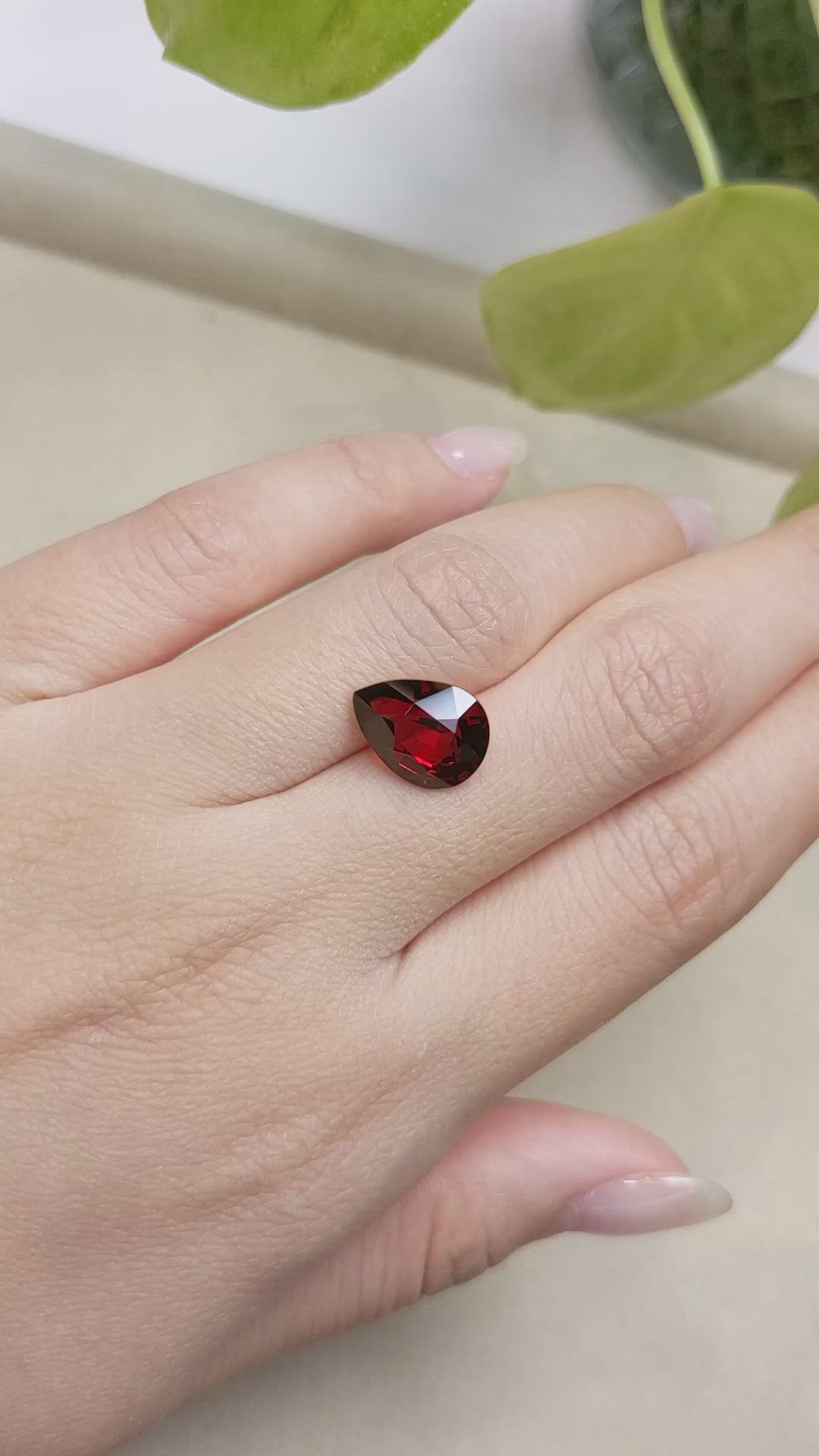 5.10 Ct. Garnet from Ceylon (Sri Lanka) Size Video