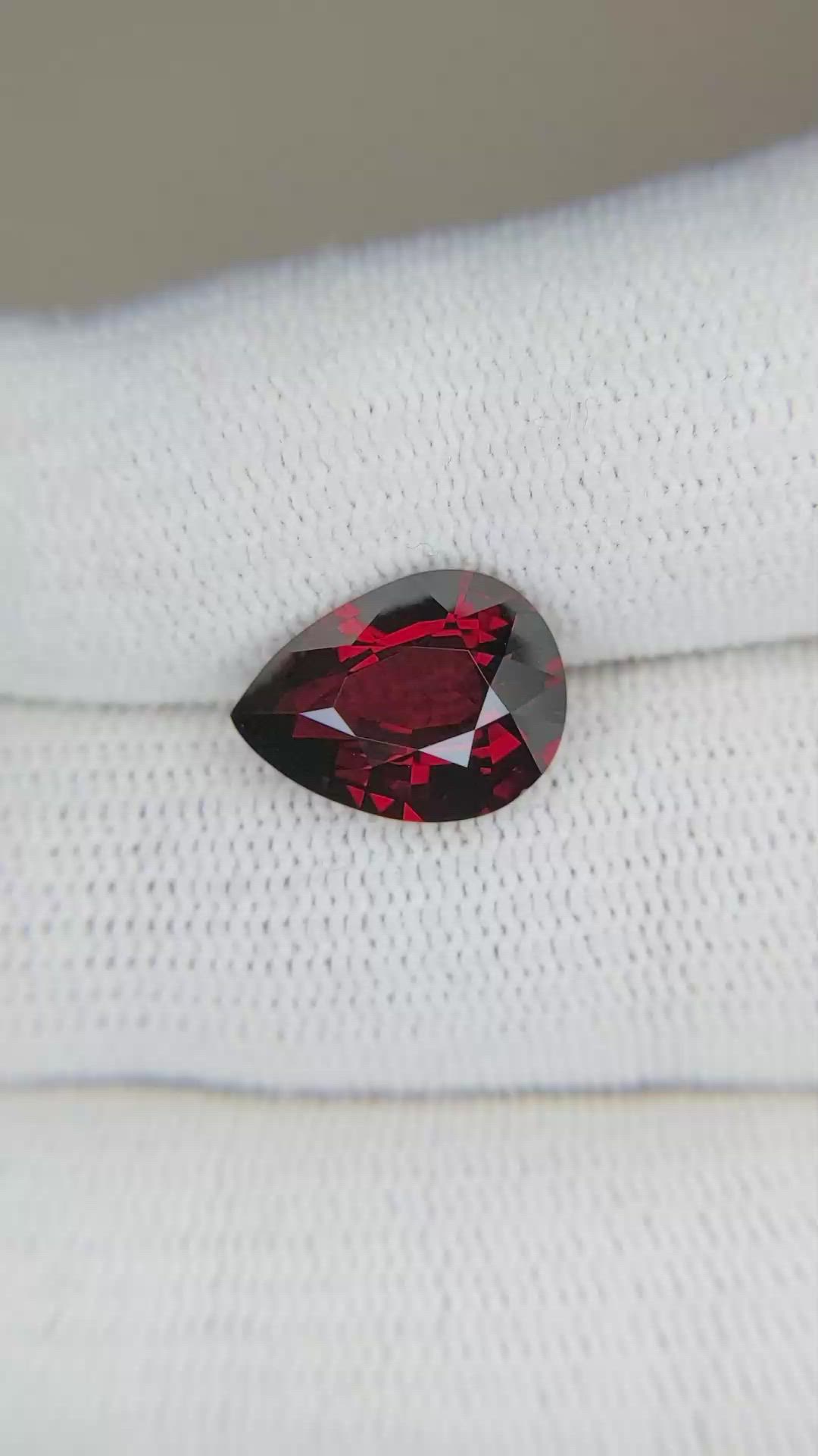 5.10 Ct. Garnet from Ceylon (Sri Lanka) Size Video