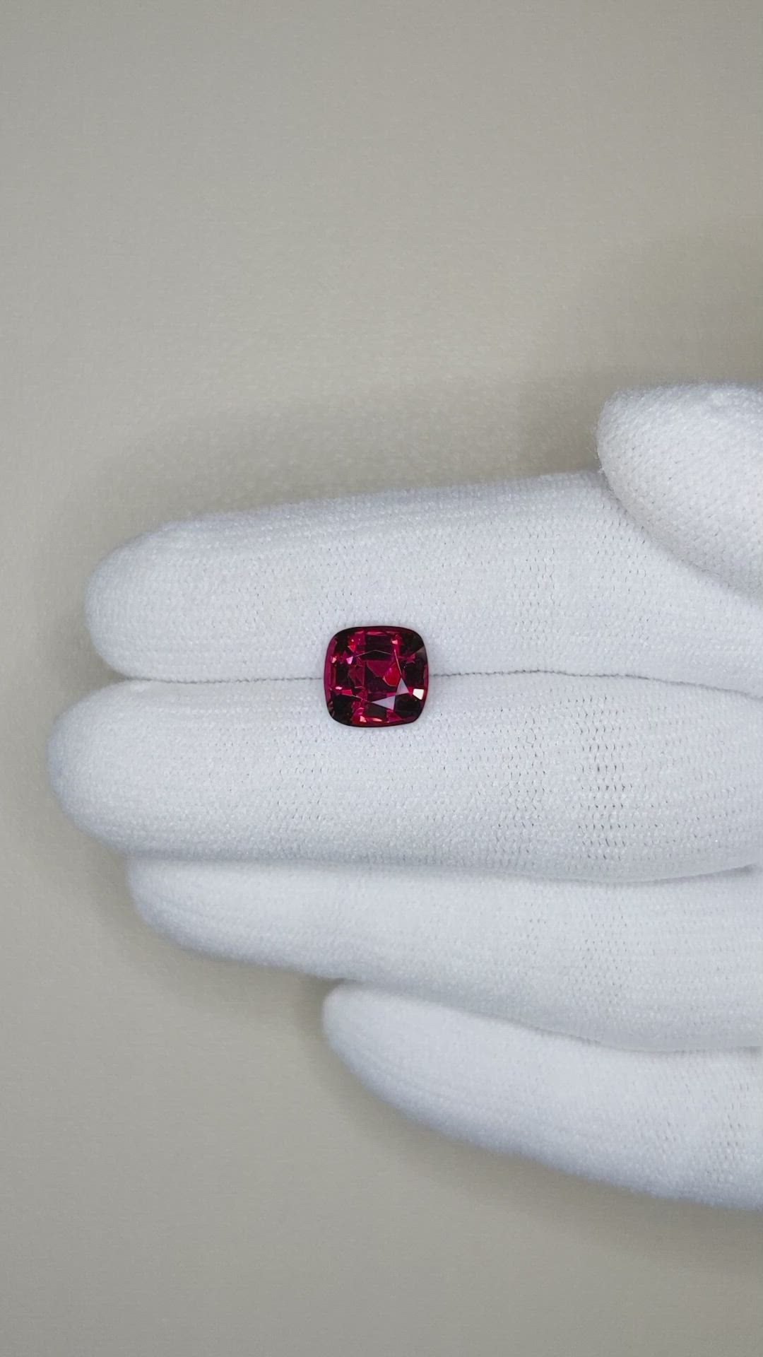2.54 Ct. Garnet from Ceylon (Sri Lanka) Size Video