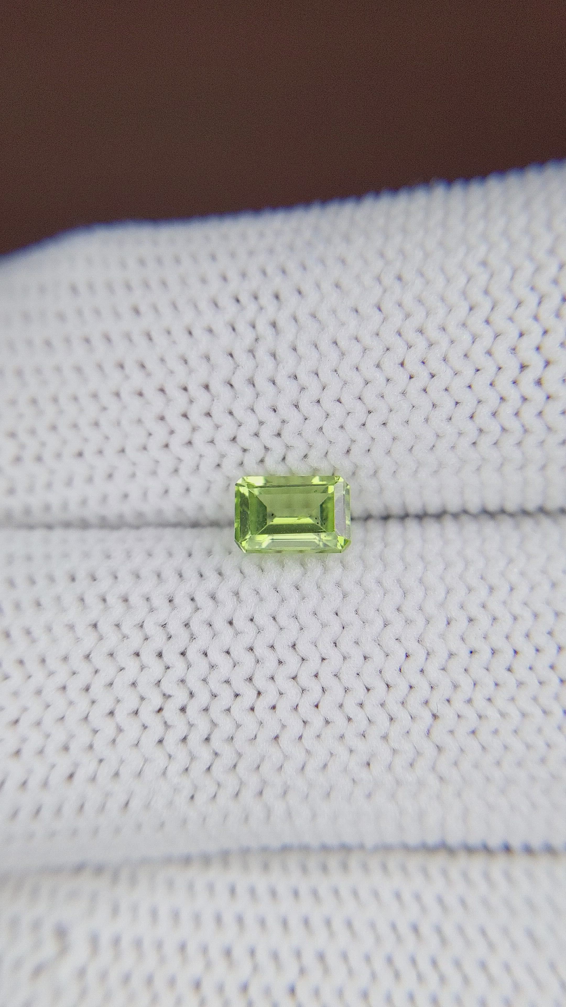 0.75 Ct. Peridot from Ceylon (Sri Lanka) Size Video