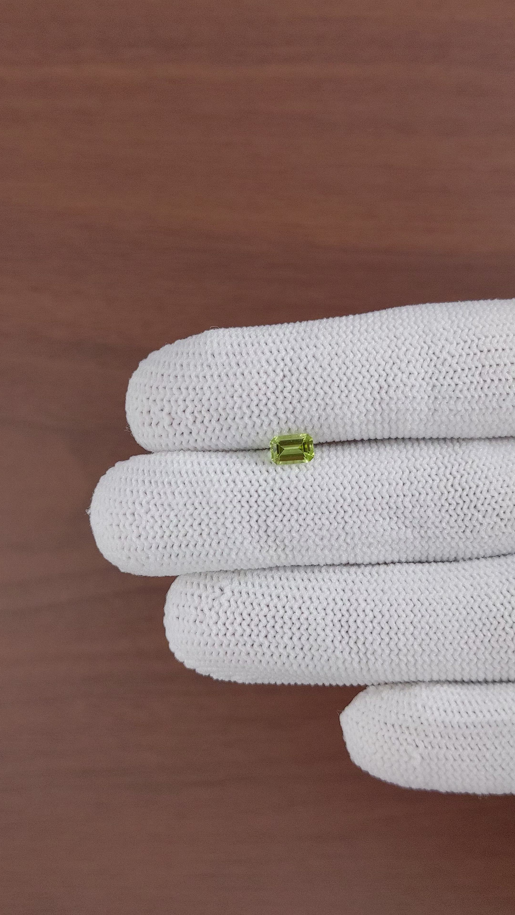 0.51 Ct. Peridot from Ceylon (Sri Lanka) Size Video