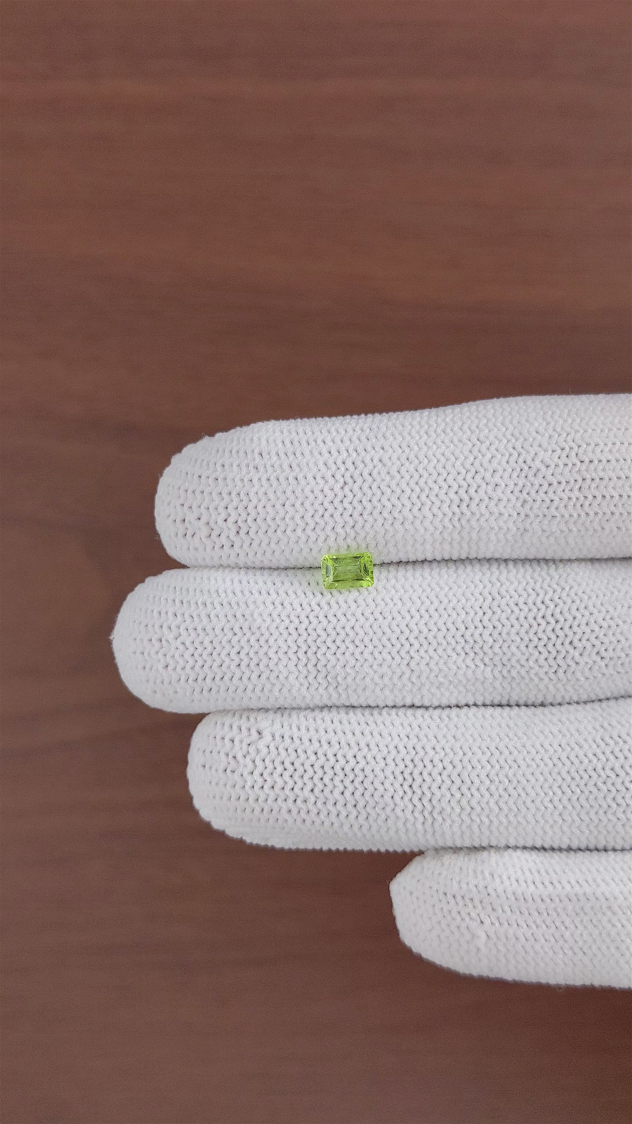 0.67 Ct. Peridot from Ceylon (Sri Lanka) Size Video