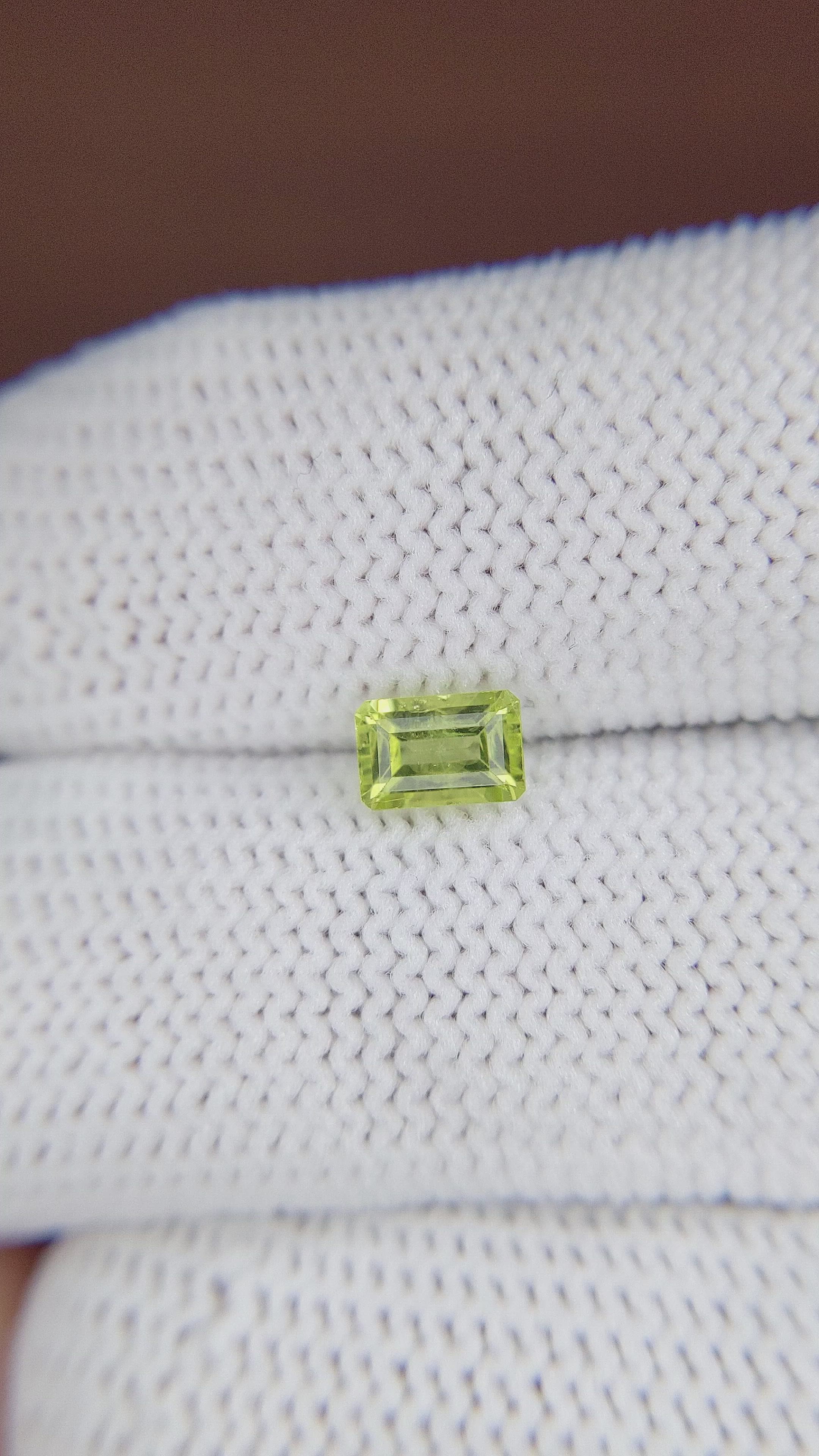 0.67 Ct. Peridot from Ceylon (Sri Lanka) Size Video