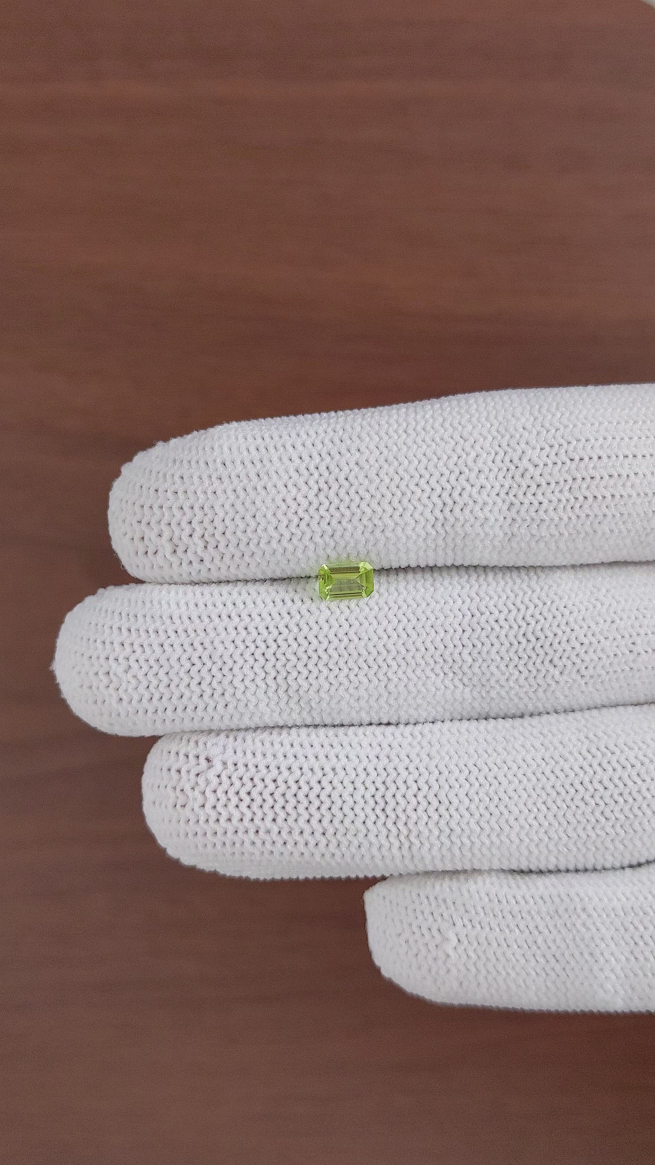 0.45 Ct. Peridot from Ceylon (Sri Lanka) Size Video